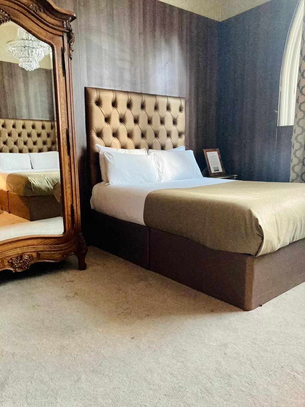 Street view in 30 James Street