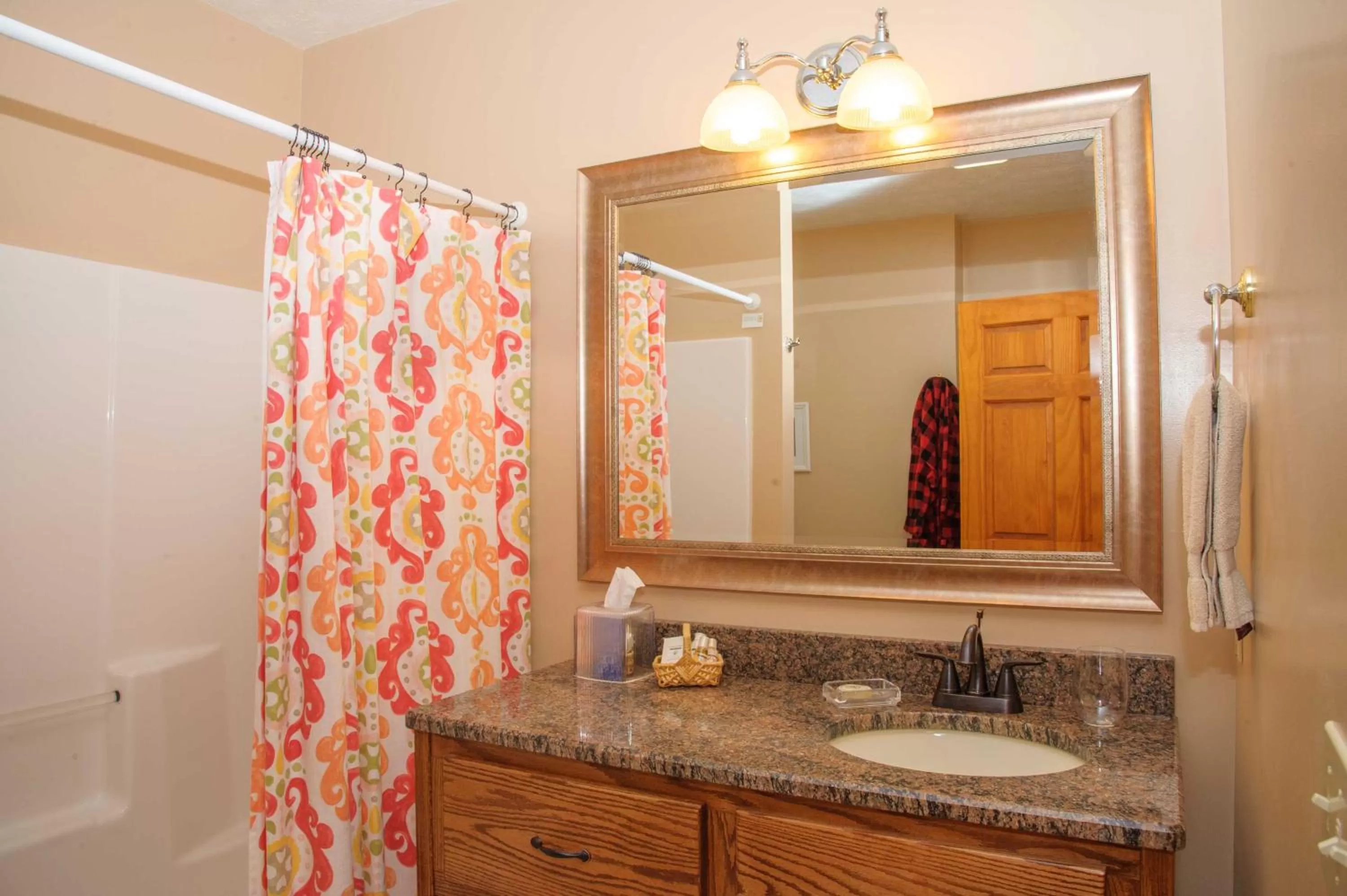 Bathroom in Berry Springs Lodge