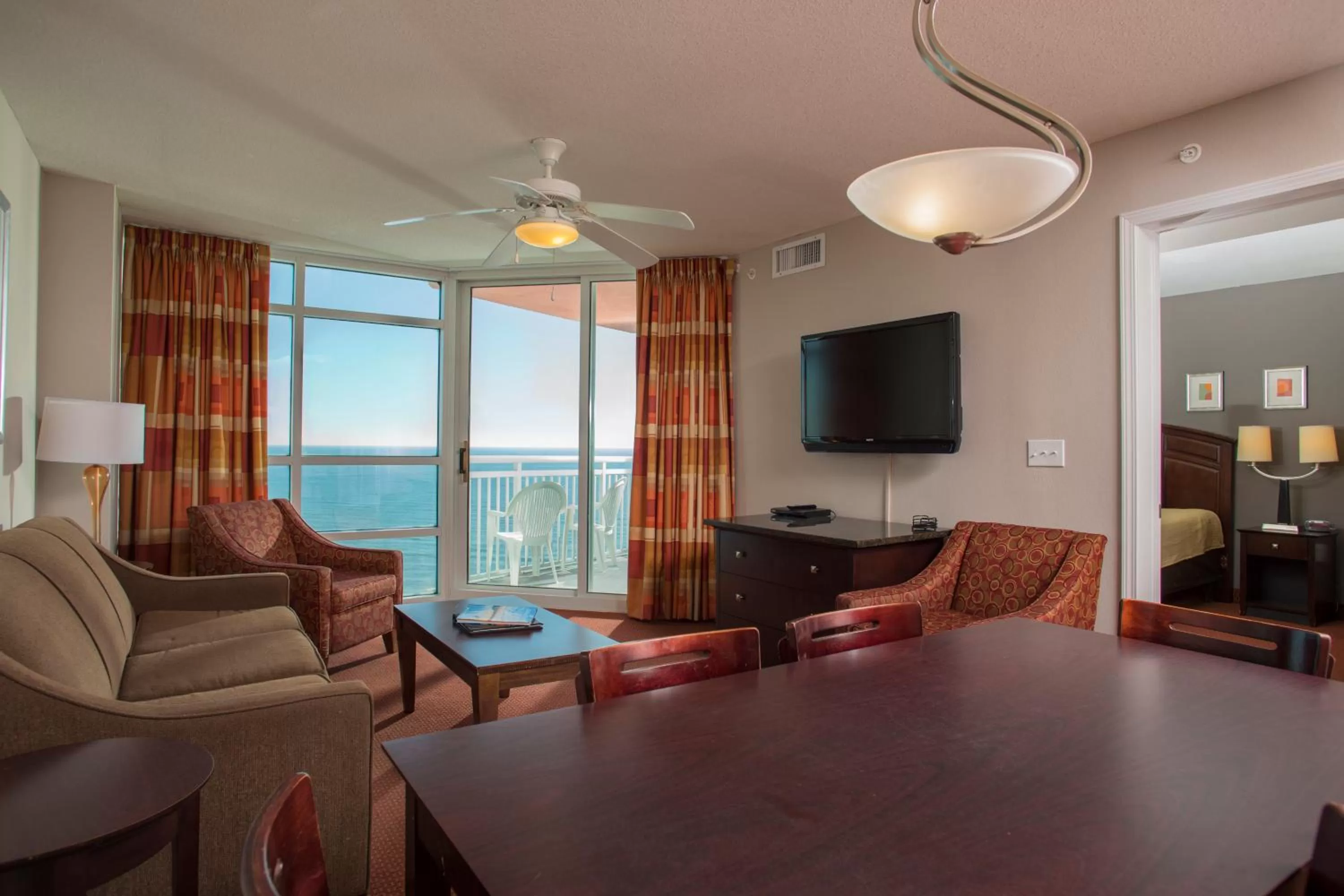 Communal lounge/ TV room in Prince Resort