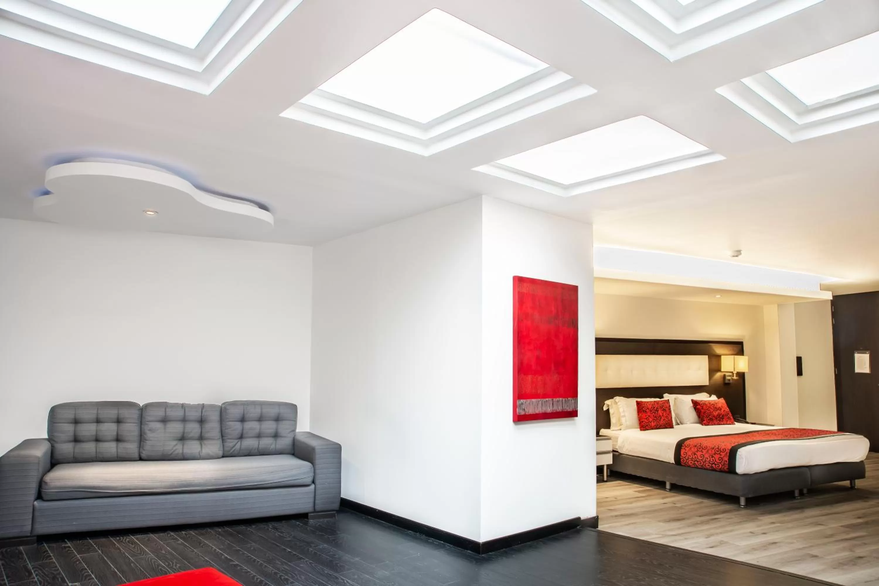 Photo of the whole room, Bed in Hotel City Bog Expo Museo