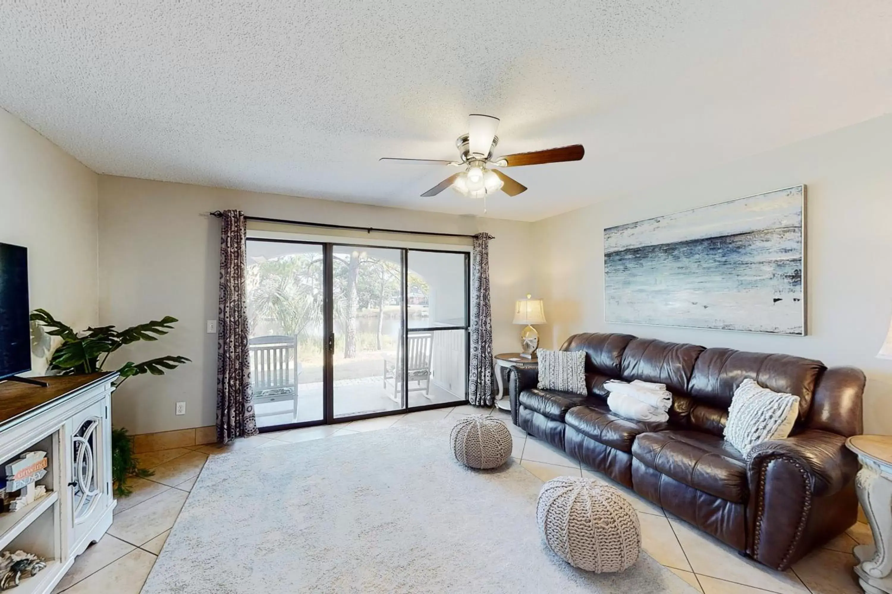 One Bedroom Apartment in The Inn at St. Thomas Square #201 One Bedroom Apartment in The Inn at St. Thomas Square #201