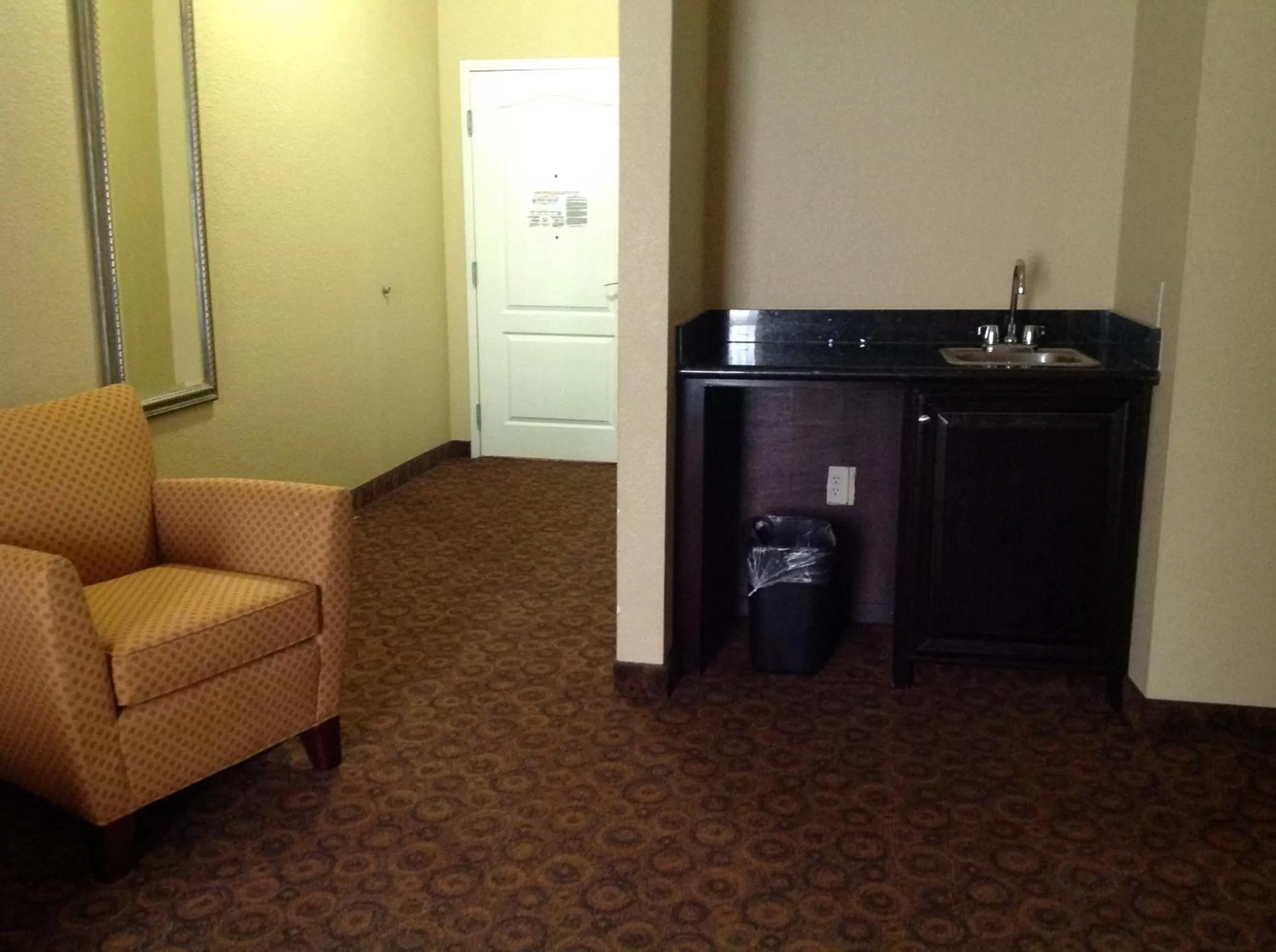 Kitchen or kitchenette in La Quinta by Wyndham Vicksburg