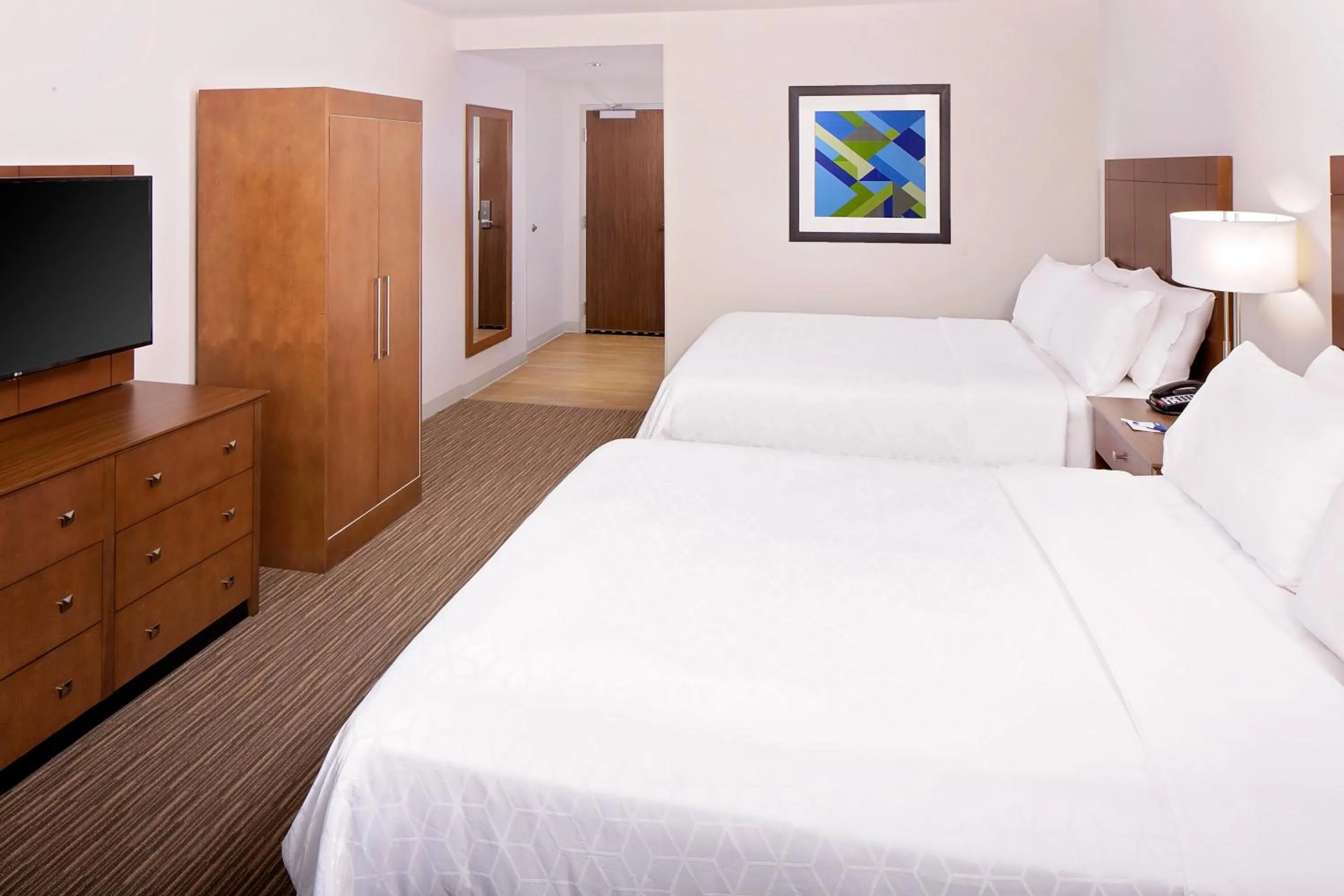 Photo of the whole room, Bed in Holiday Inn Express Hotel & Suites Austin Downtown - University by IHG