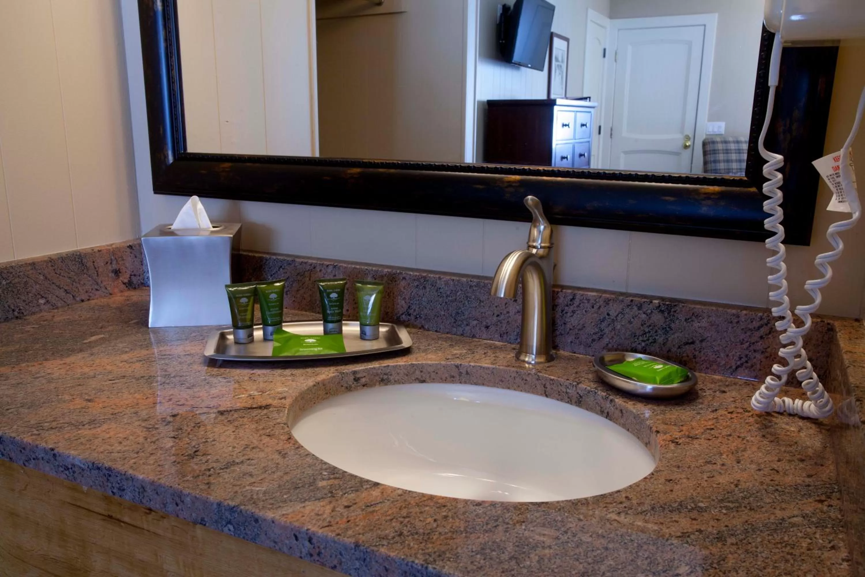 Shower in Nordic Inn