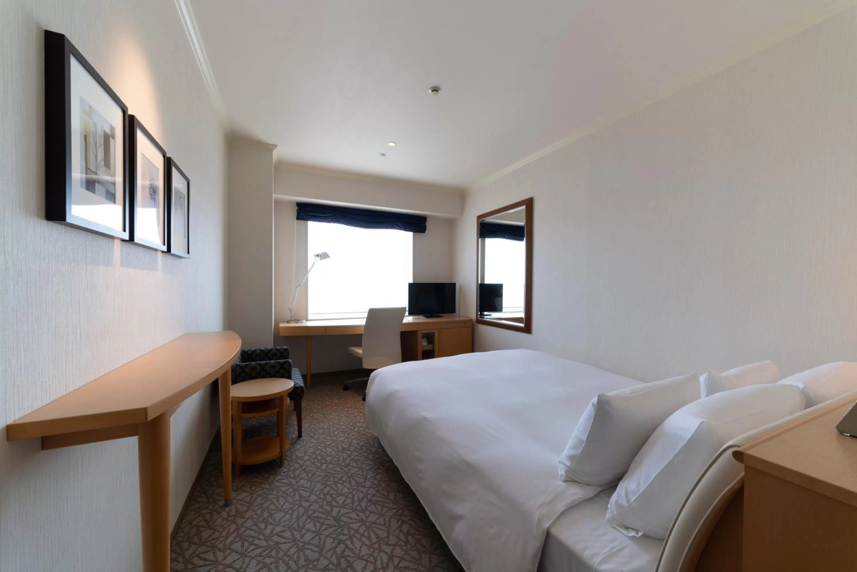 Photo of the whole room, Bed in Hotel Associa Toyohashi
