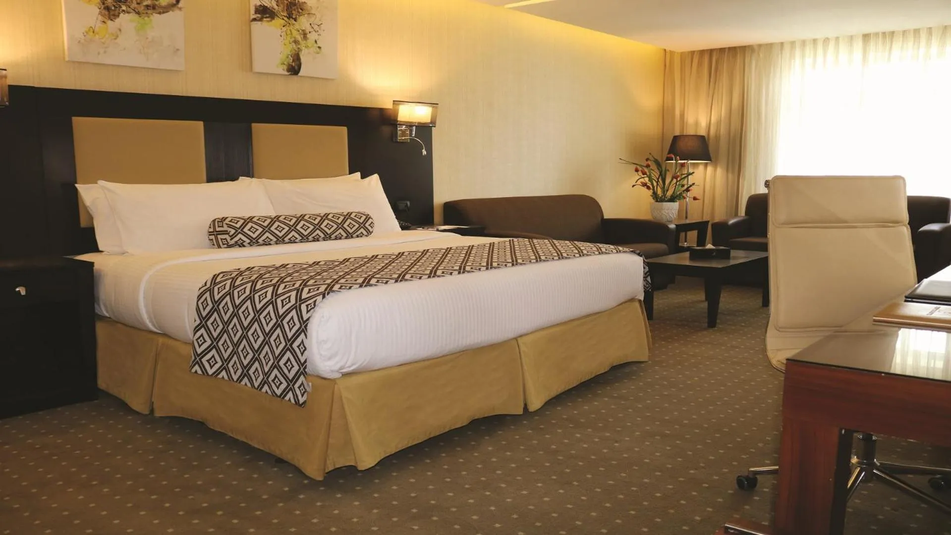 Photo of the whole room, Bed in Olive Tree Amman