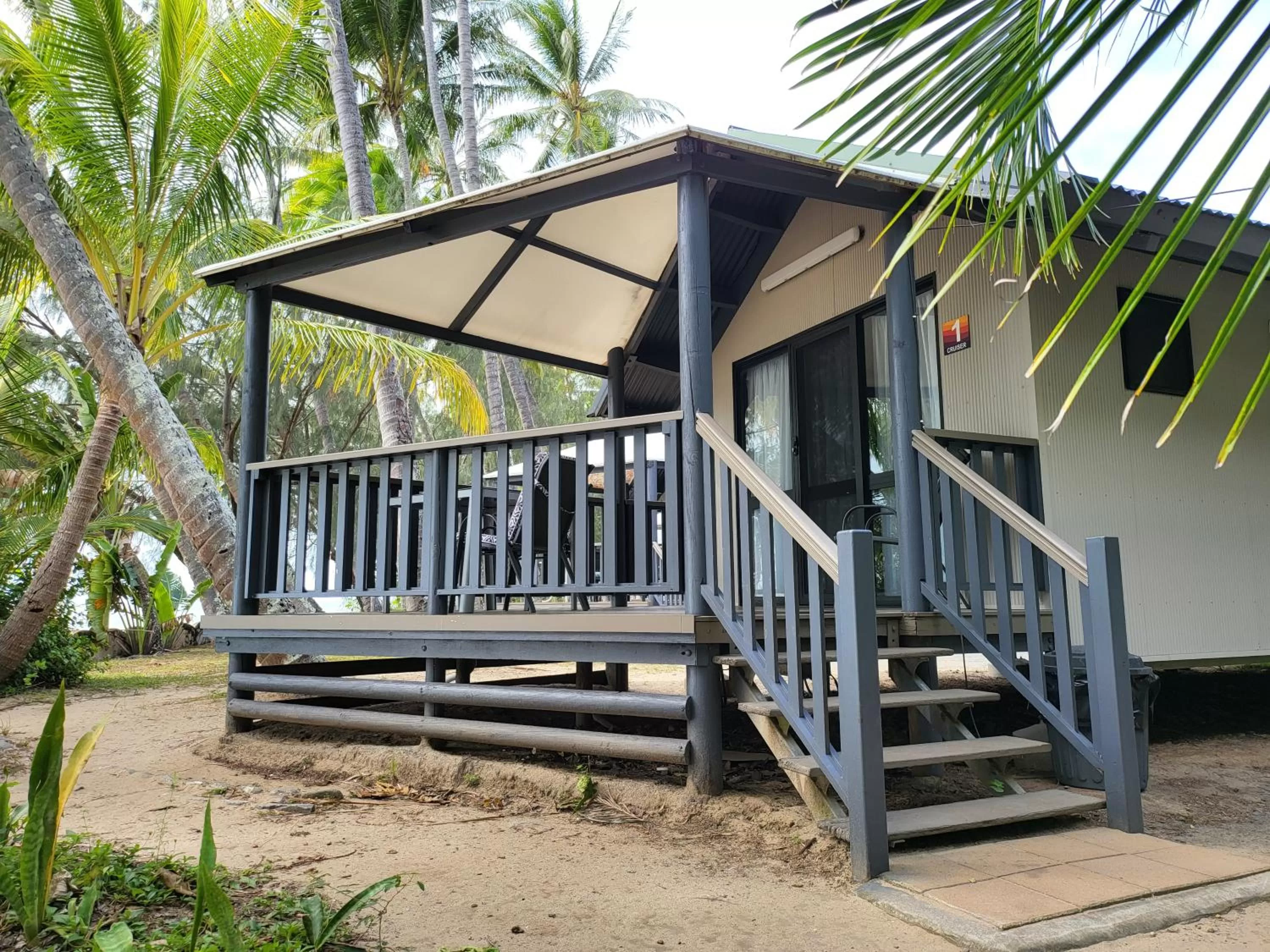 Property building in Ellis Beach Oceanfront Holiday Park