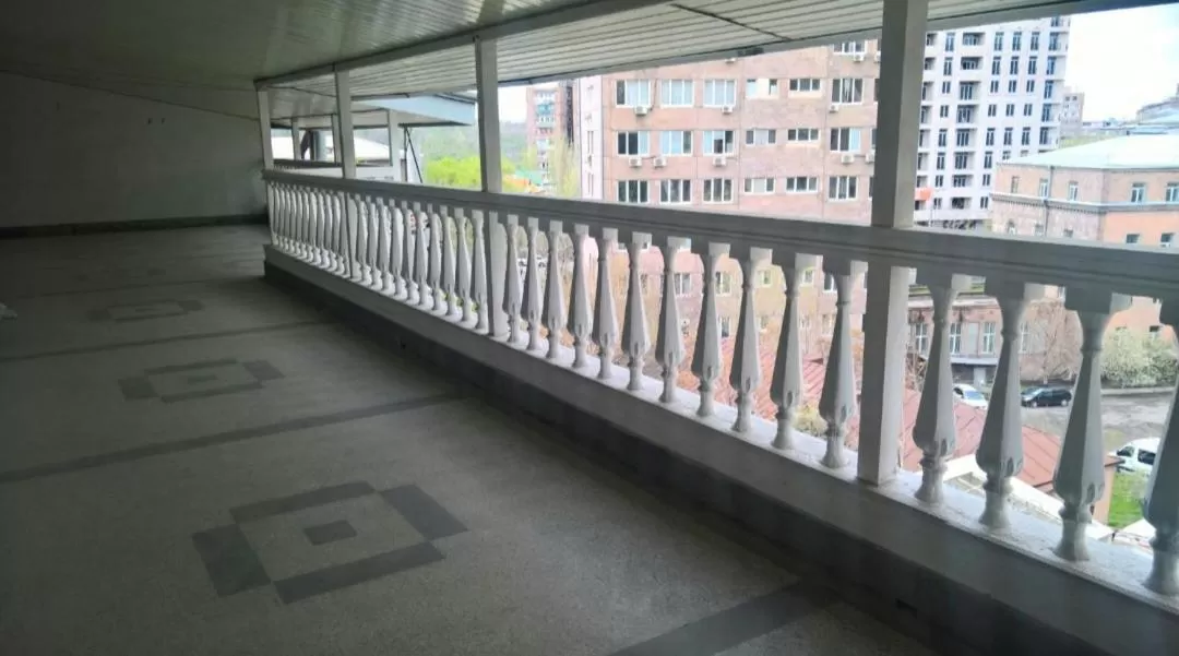 Day in Royal Boutique Hotel on Kievyan