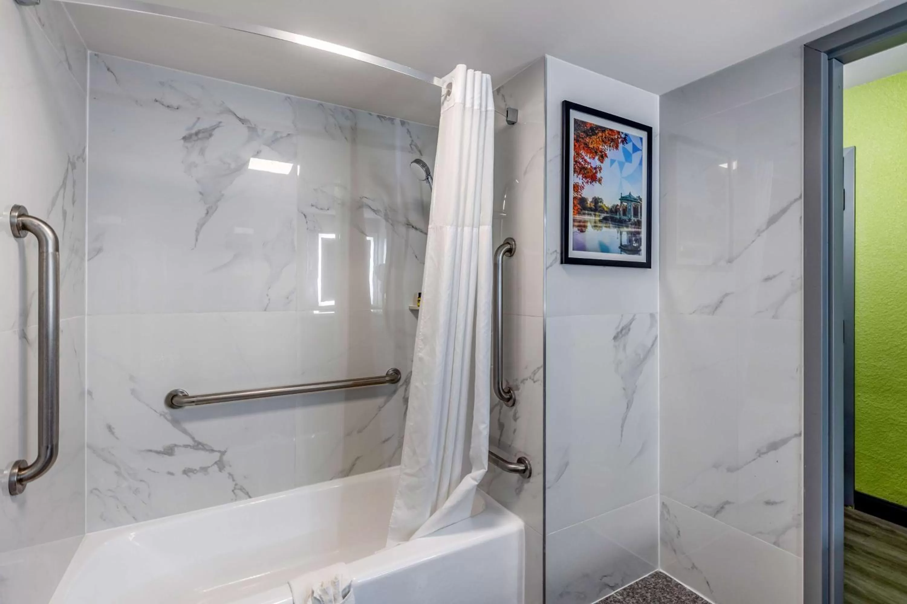 Bathroom in Best Western Plus St. Louis West-Westport