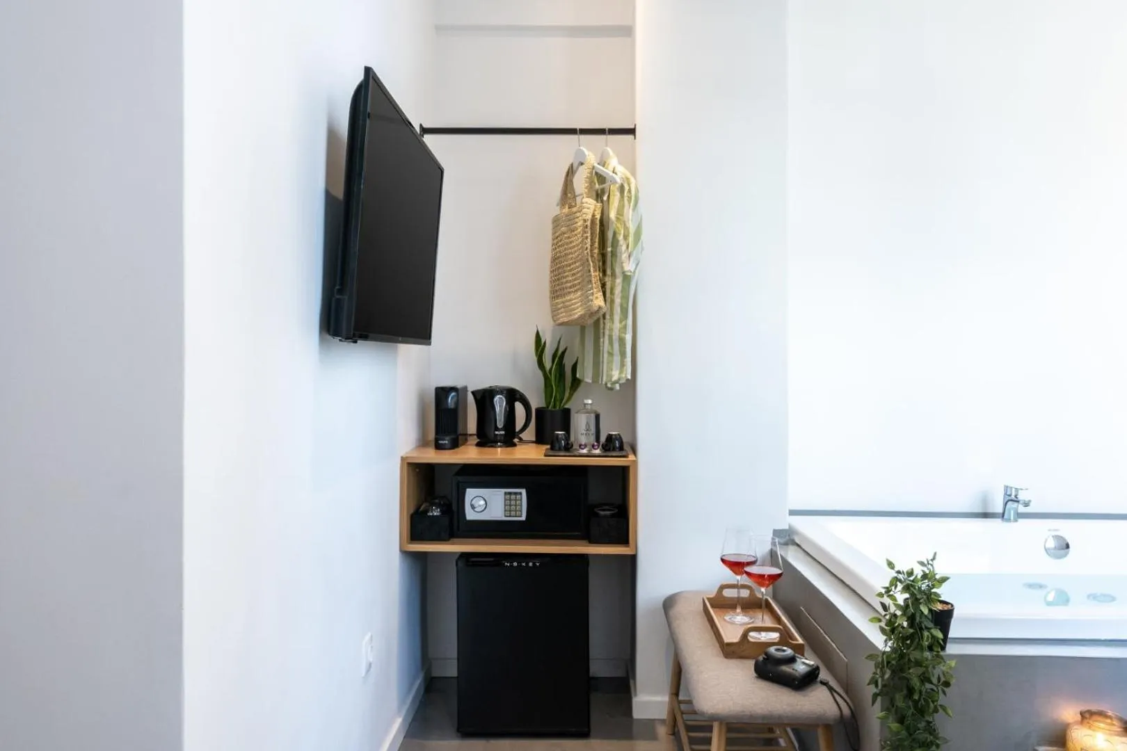 Decorative detail in Melo Athens