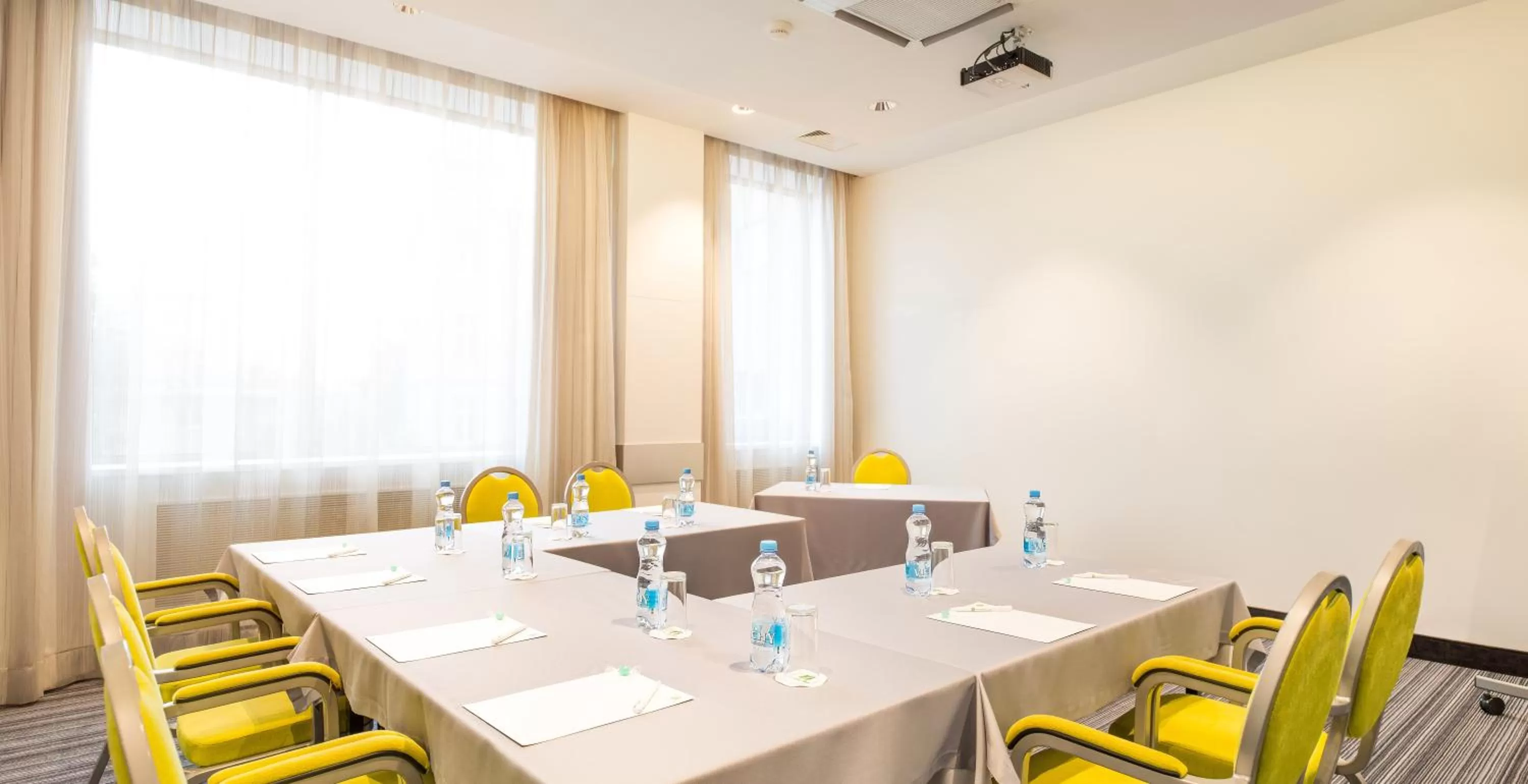 Meeting/conference room in Holiday Inn Vilnius by IHG