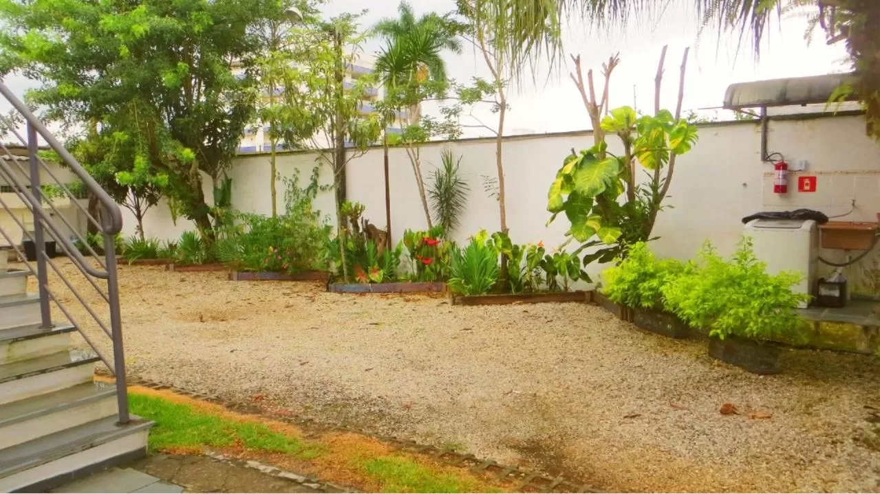 Property Building in Pousada Manobra