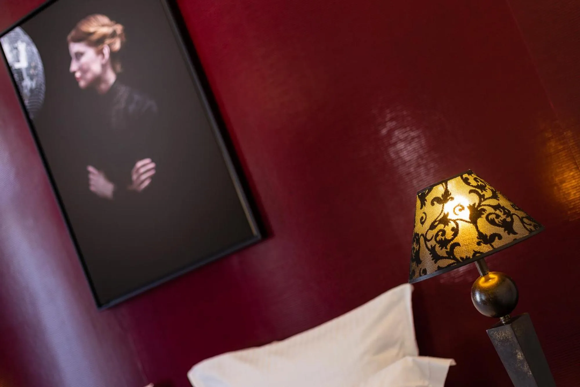 Bedroom, Bed in Hotel Arok