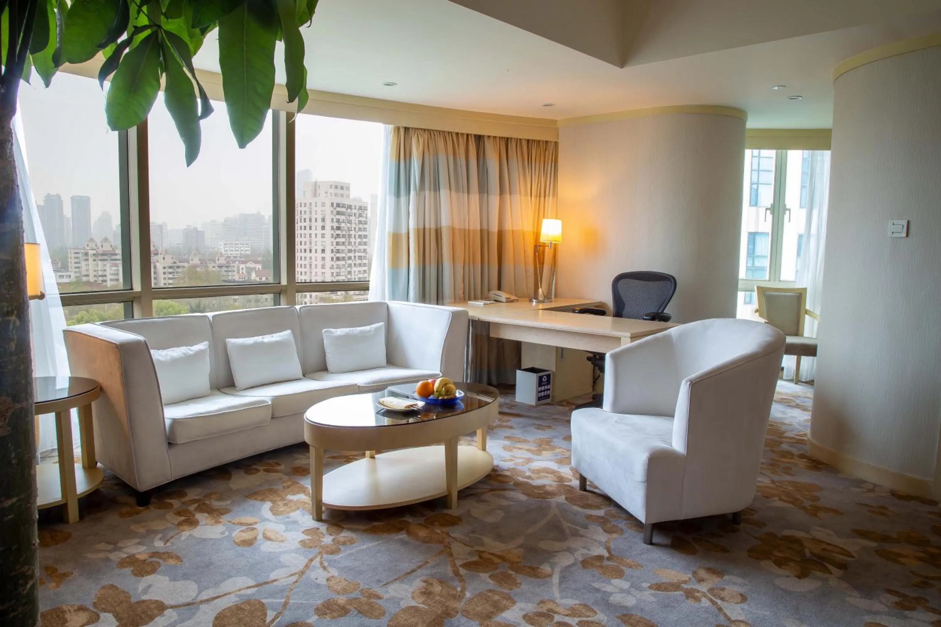 Seating Area in Juss Hengshan HotelFormer Regal International East Asia Hotel