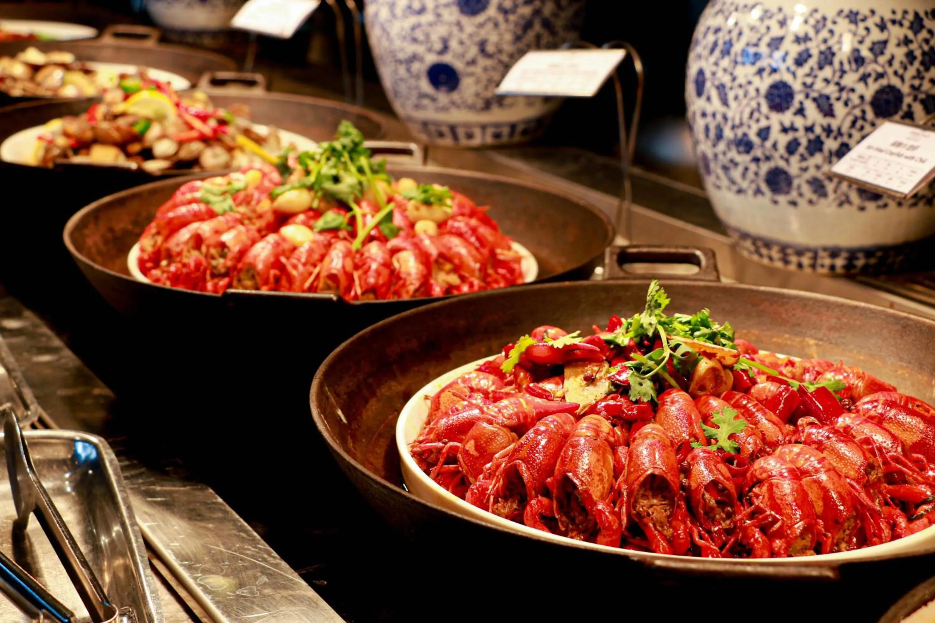 Restaurant/places to eat in Crowne Plaza Chengdu Wenjiang by IHG