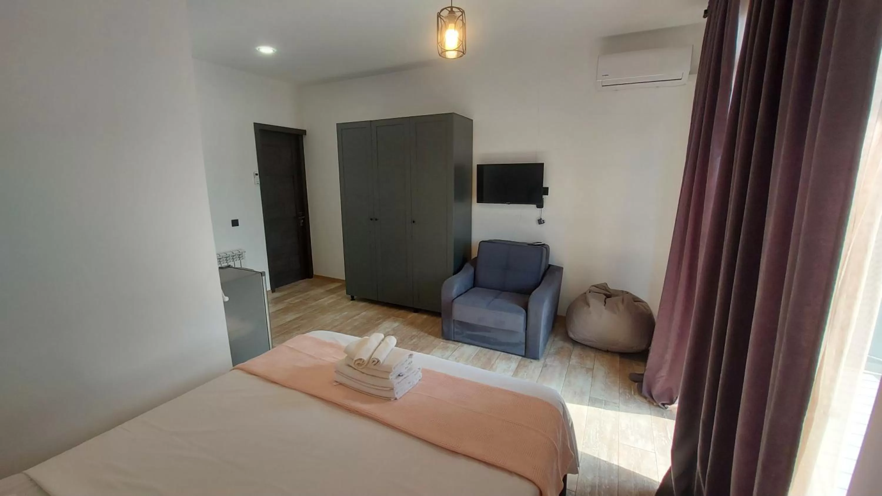 Bedroom, Bed in Level Up Hotel & Restaurant