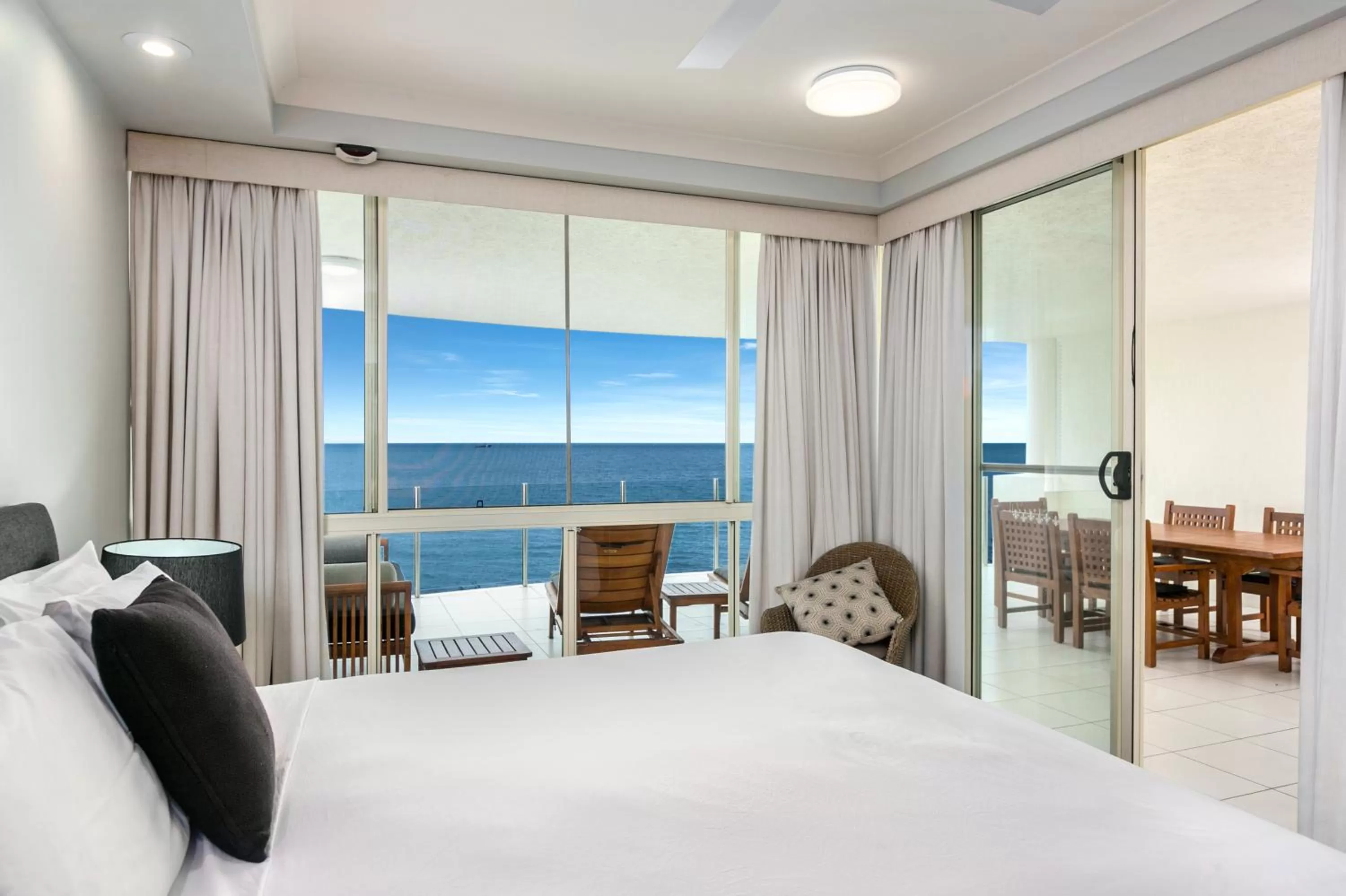 Balcony/Terrace, Bed in Bellevue At Trinity Beach