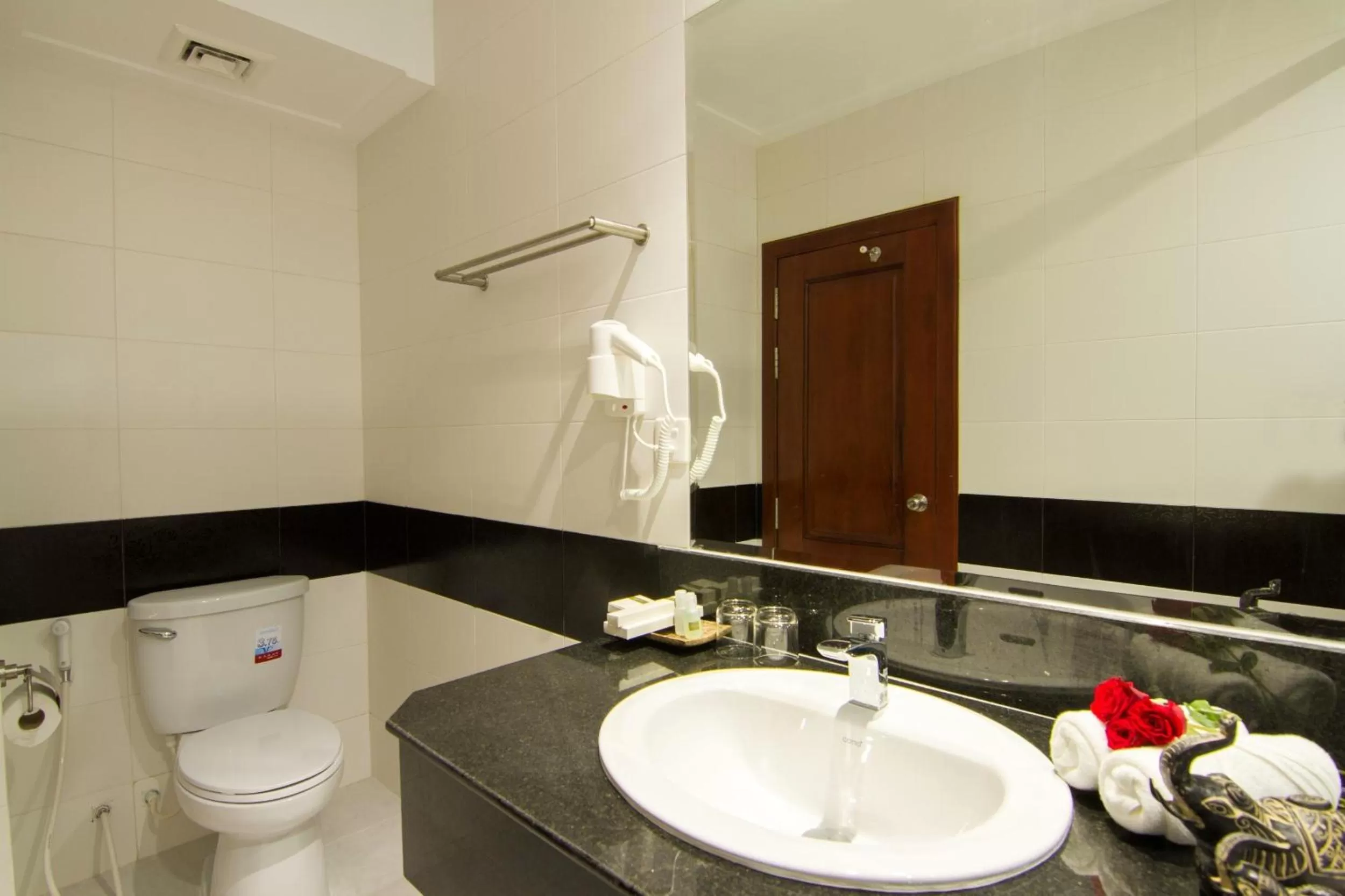 Bathroom in Rose Emerald Hotel