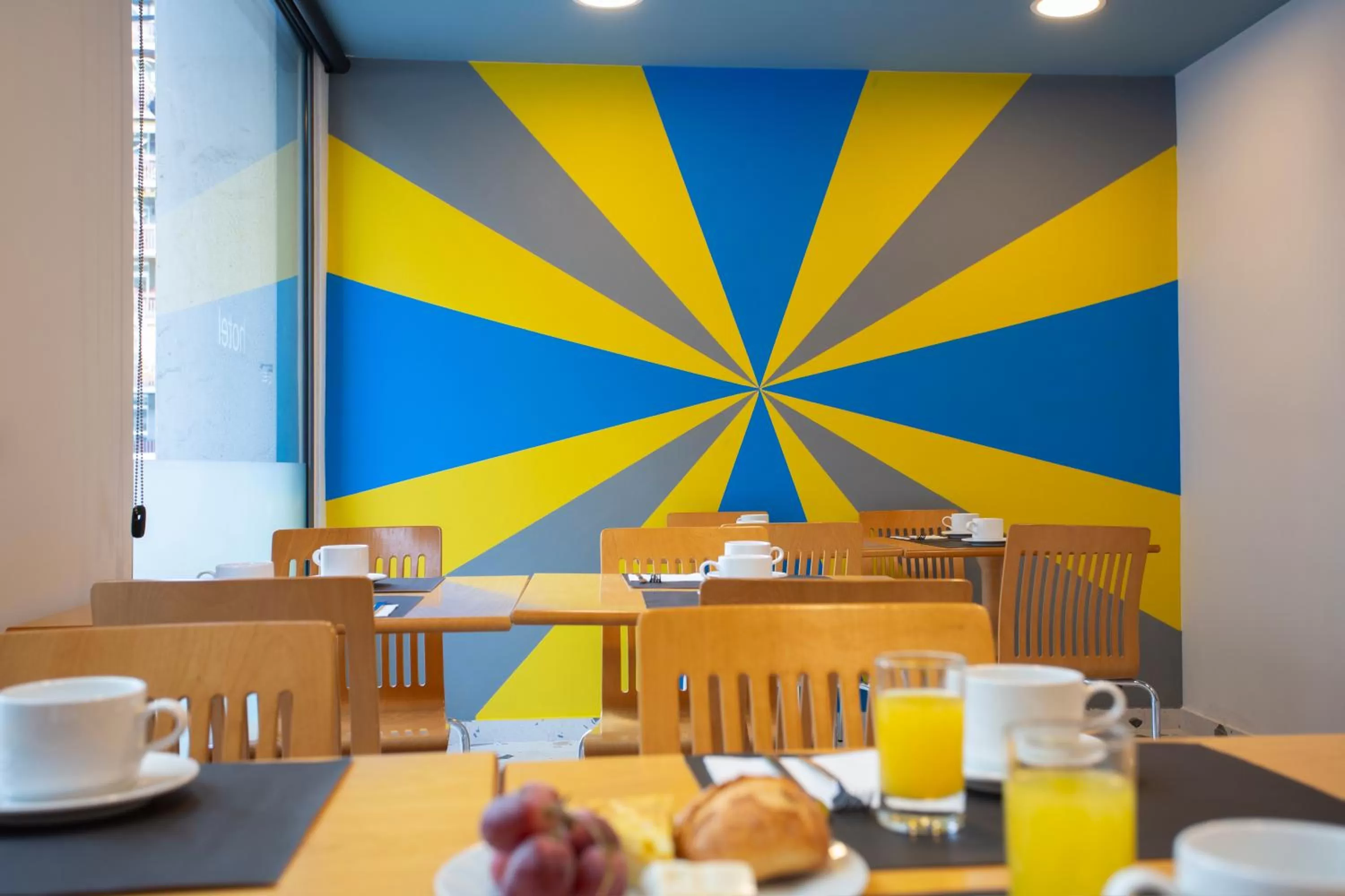 Buffet breakfast in Casual Colours Barcelona