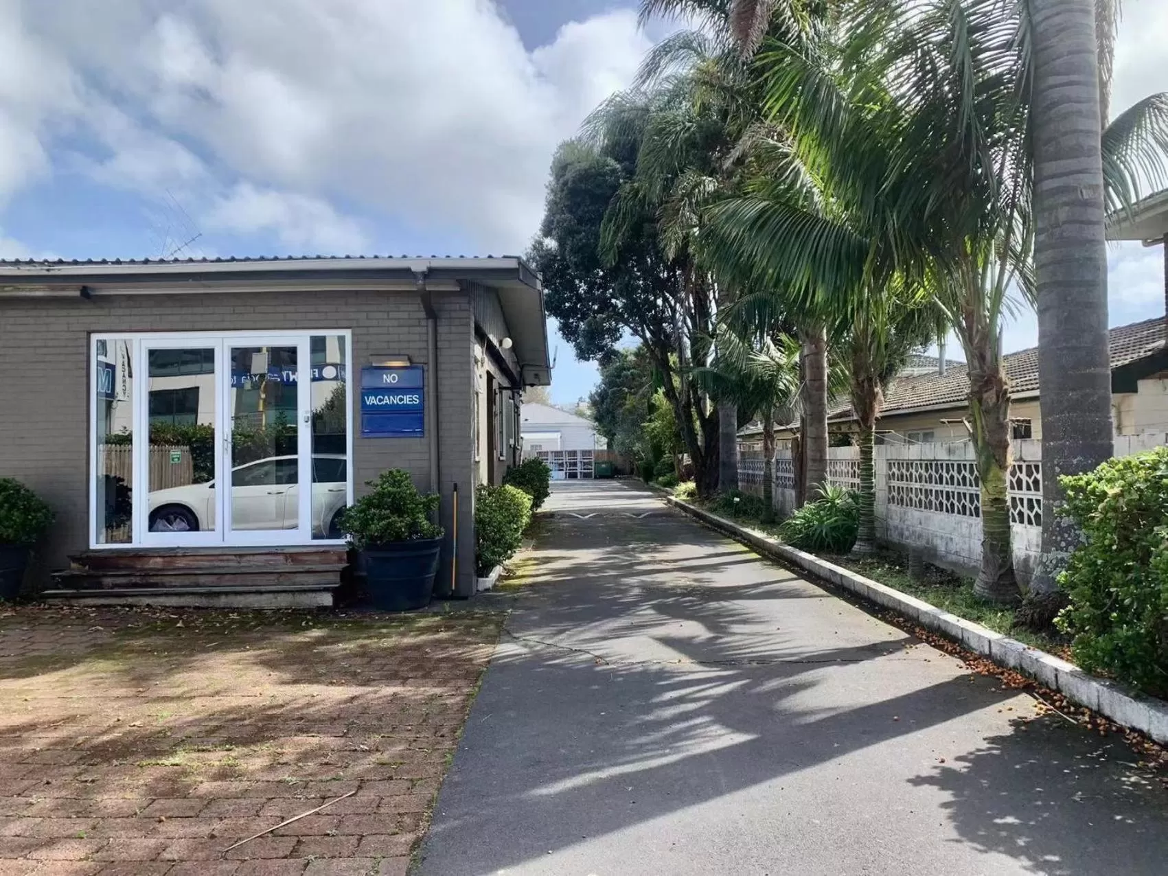 Property building in Auckland Central Motel