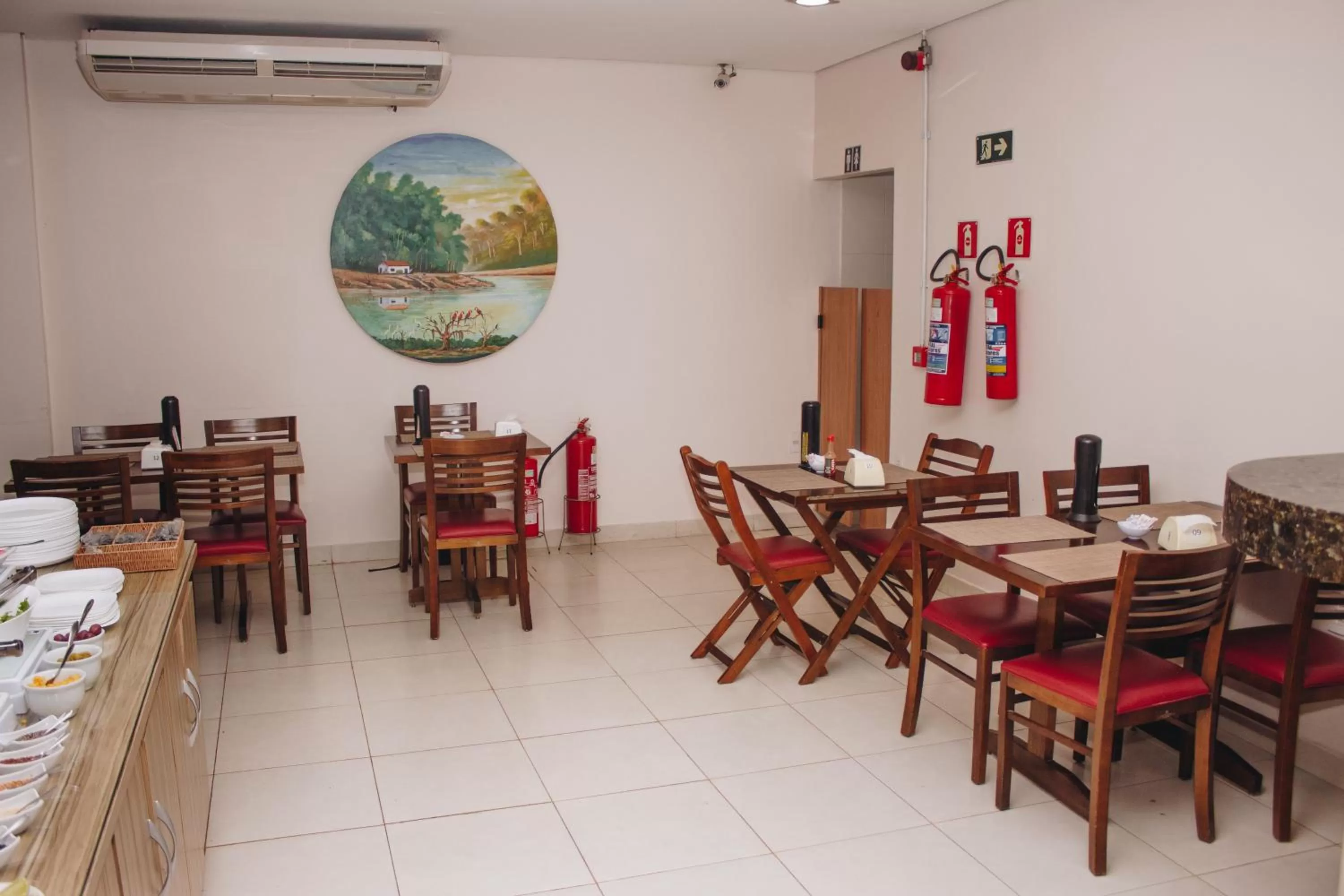 Restaurant/Places to Eat in Samir Hotel Business