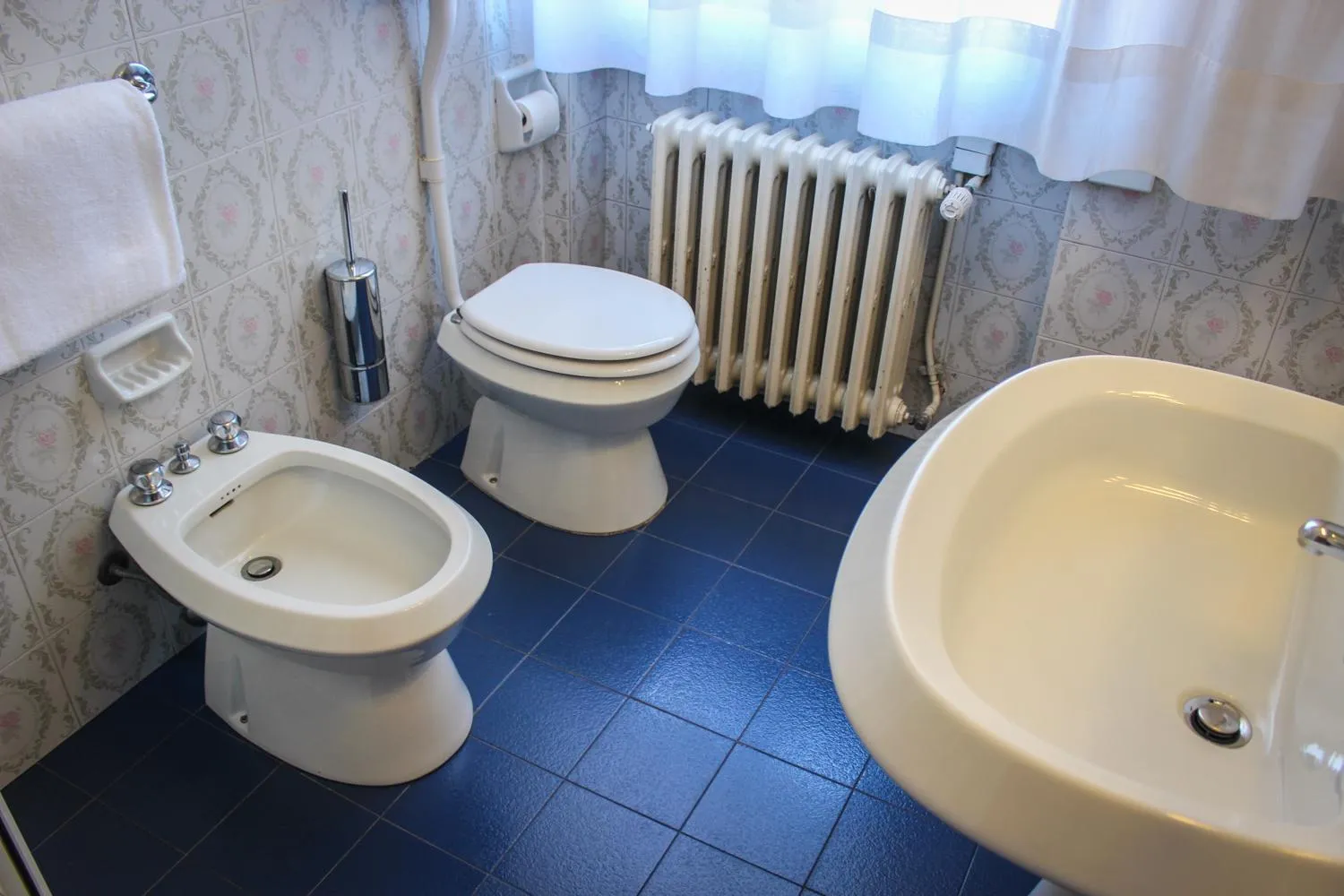 Bathroom in Hotel Centrale