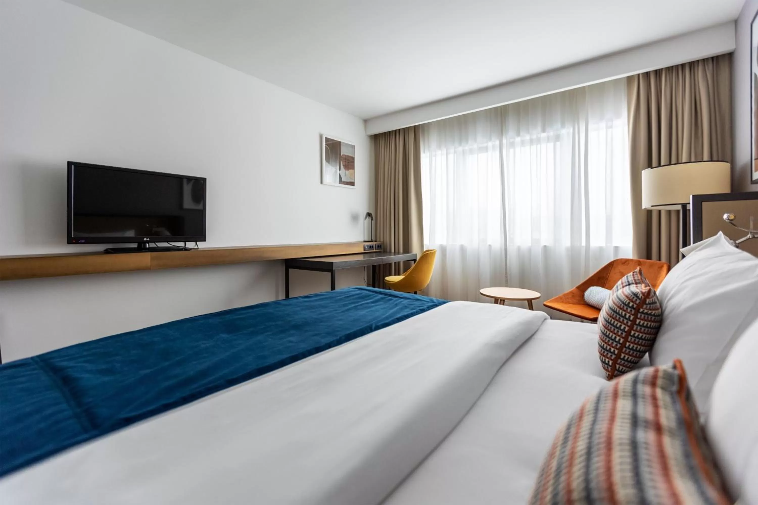 Photo of the whole room, Bed in Crowne Plaza Belgrade by IHG