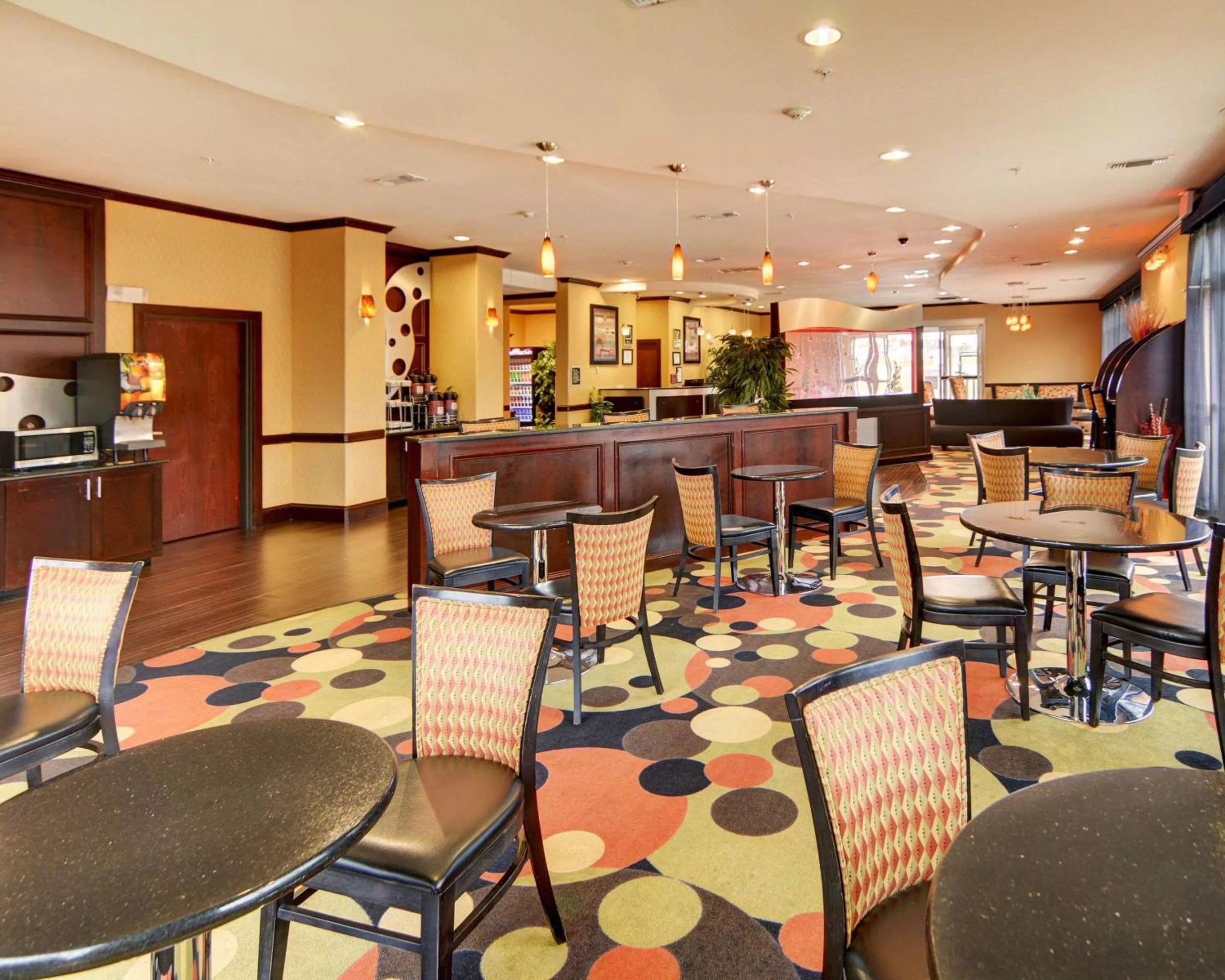 Restaurant/places to eat in Comfort Suites Kilgore