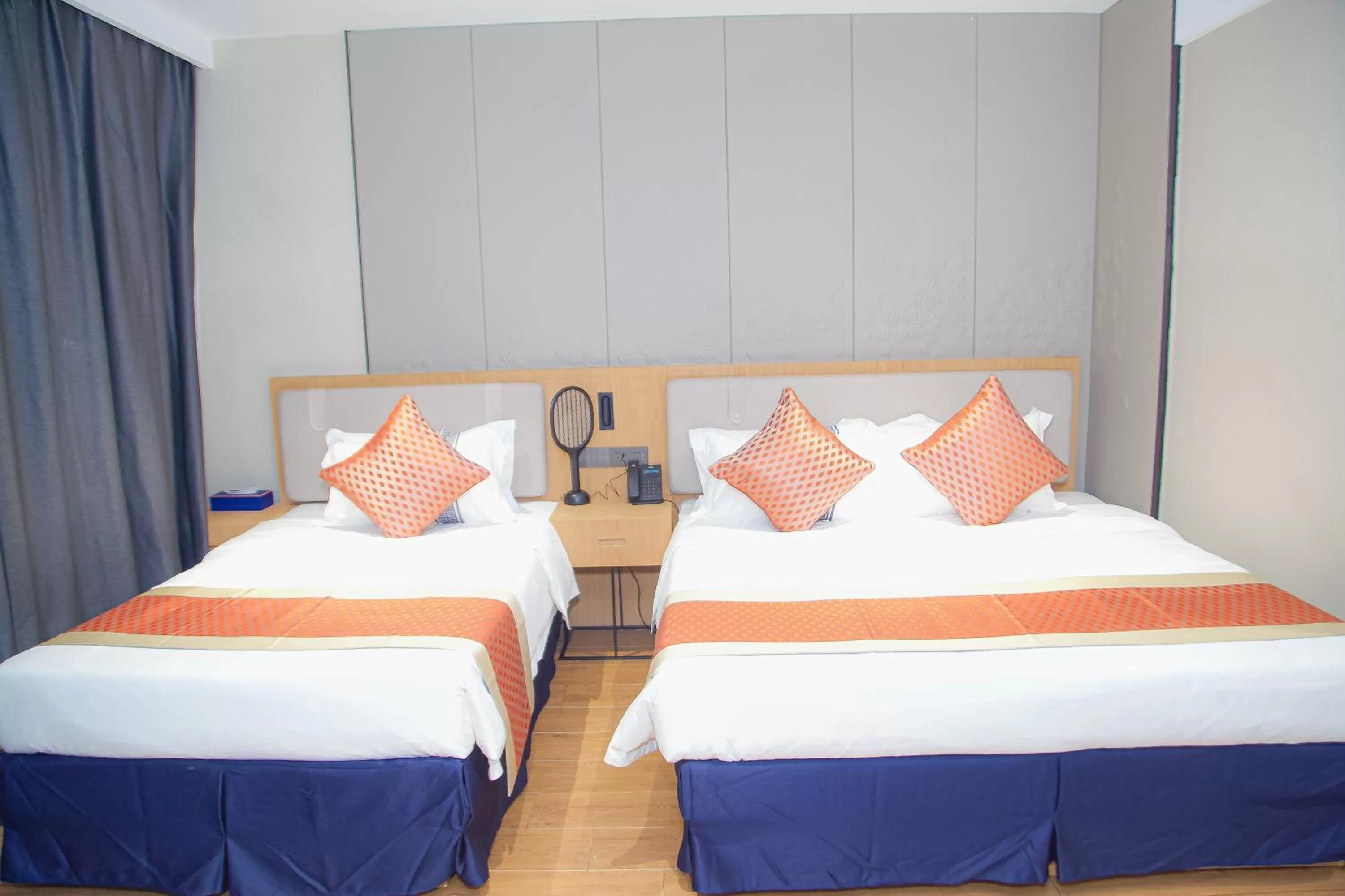 Photo of the whole room, Bed in Hôtel FAMILLE MONDIALE