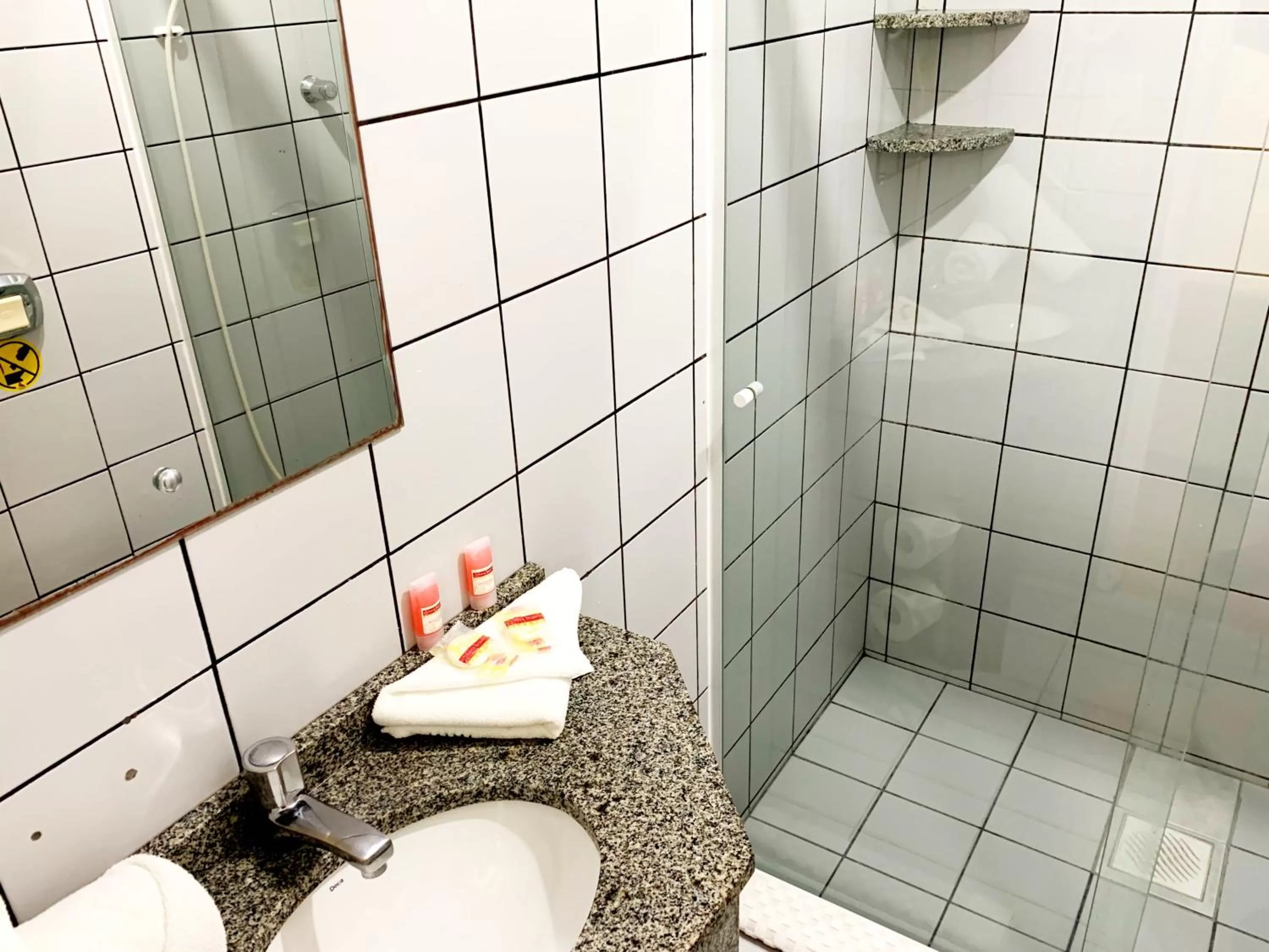 Shower in Pousada Mar Do Leste