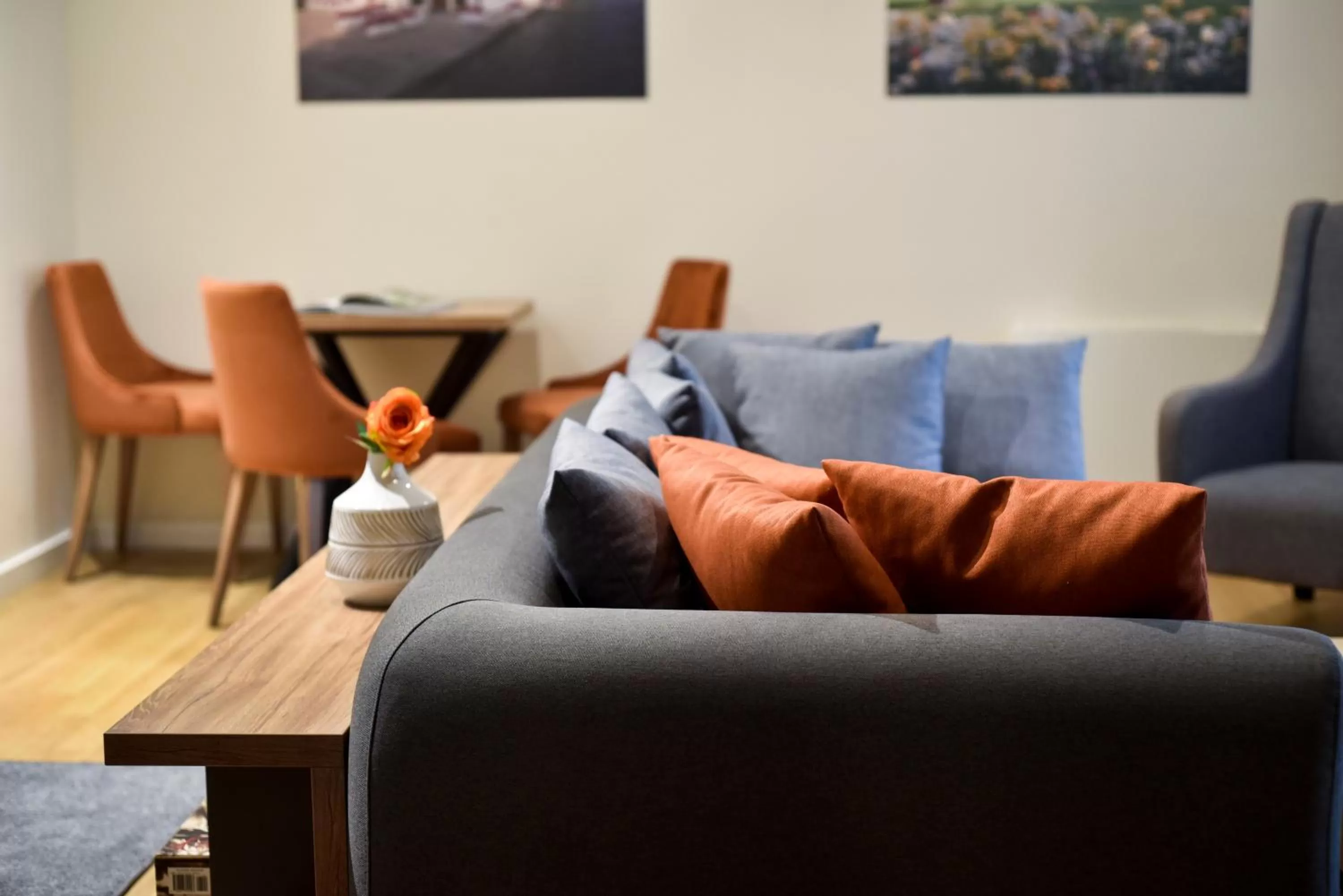 Living room, Seating Area in Hotel LoRa