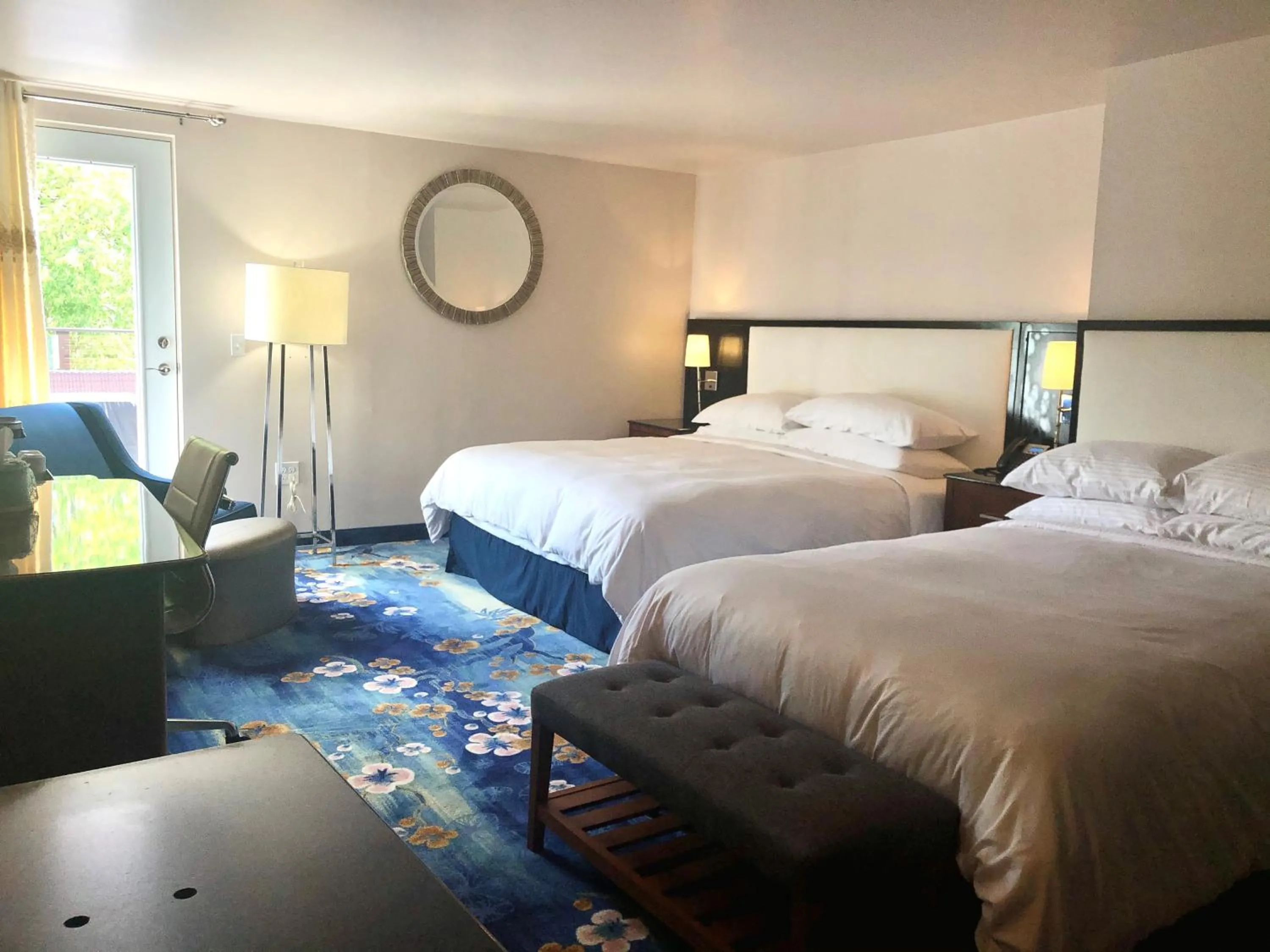 Bed in Wangshi China Palace