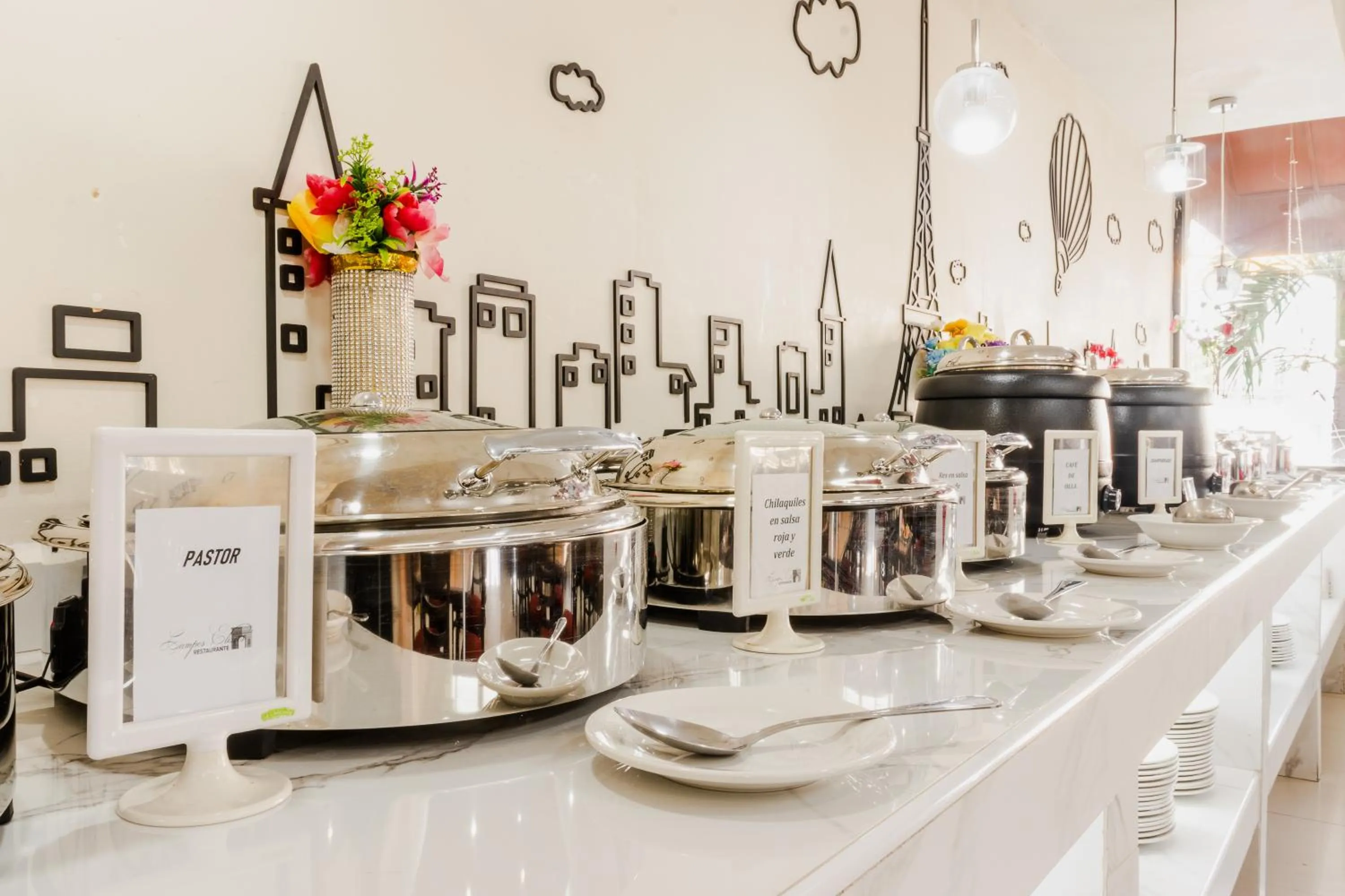 Buffet breakfast in Paris FC Hotel