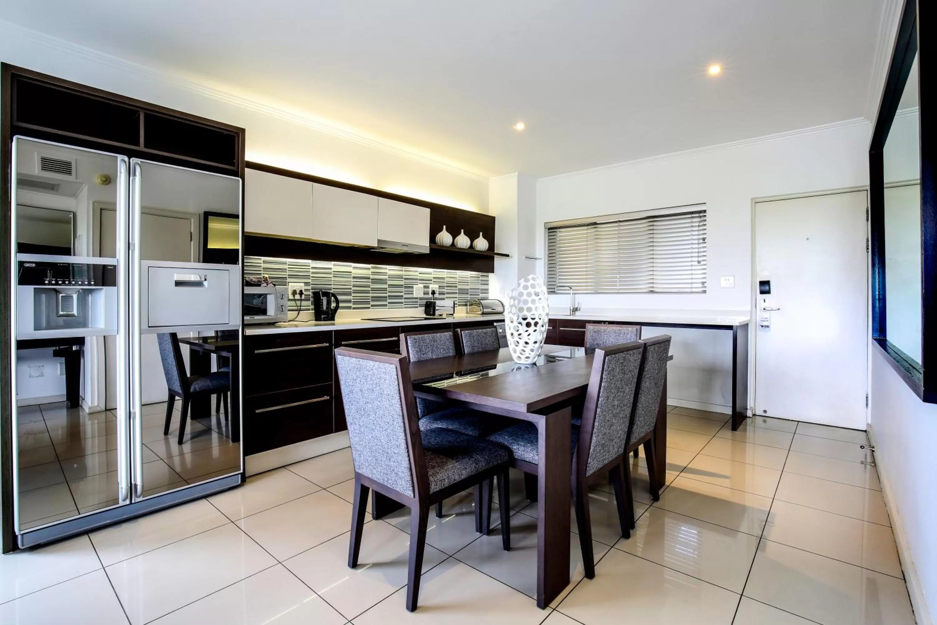Kitchen or kitchenette in The Nicol Hotel and Apartments