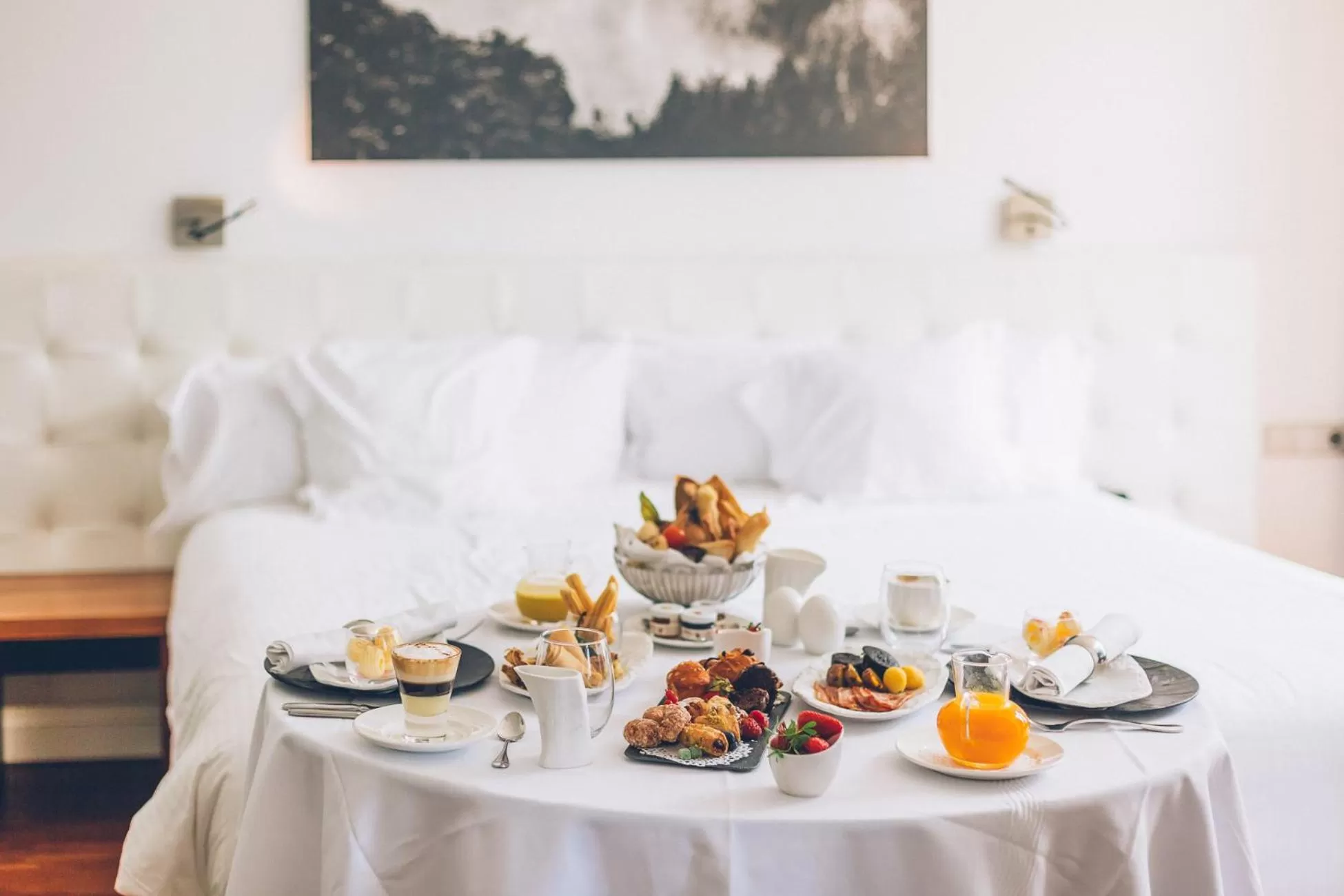 Coffee/tea facilities, Bed in Iberostar Heritage Grand Mencey