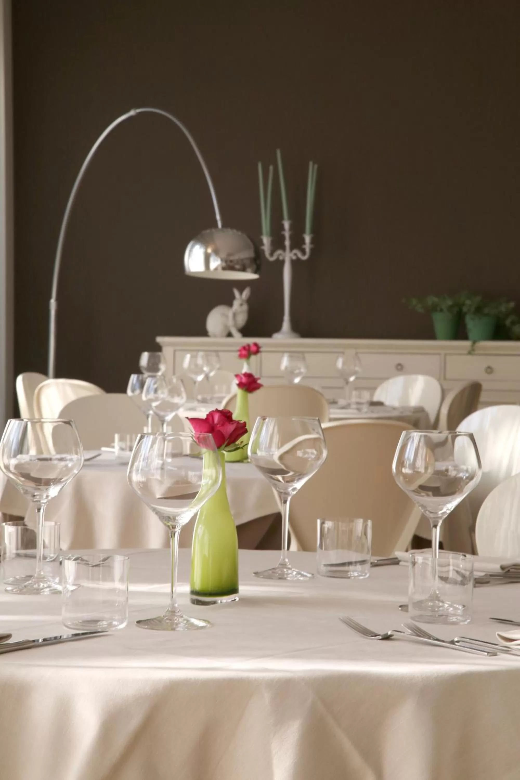 Restaurant/places to eat in Helios Hotel