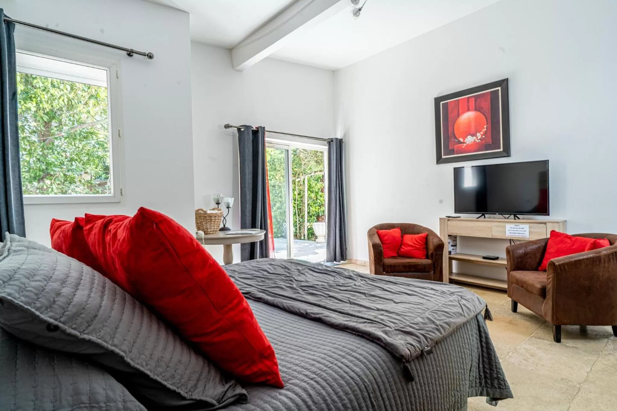 Property building in Domaine de l'Aufrene