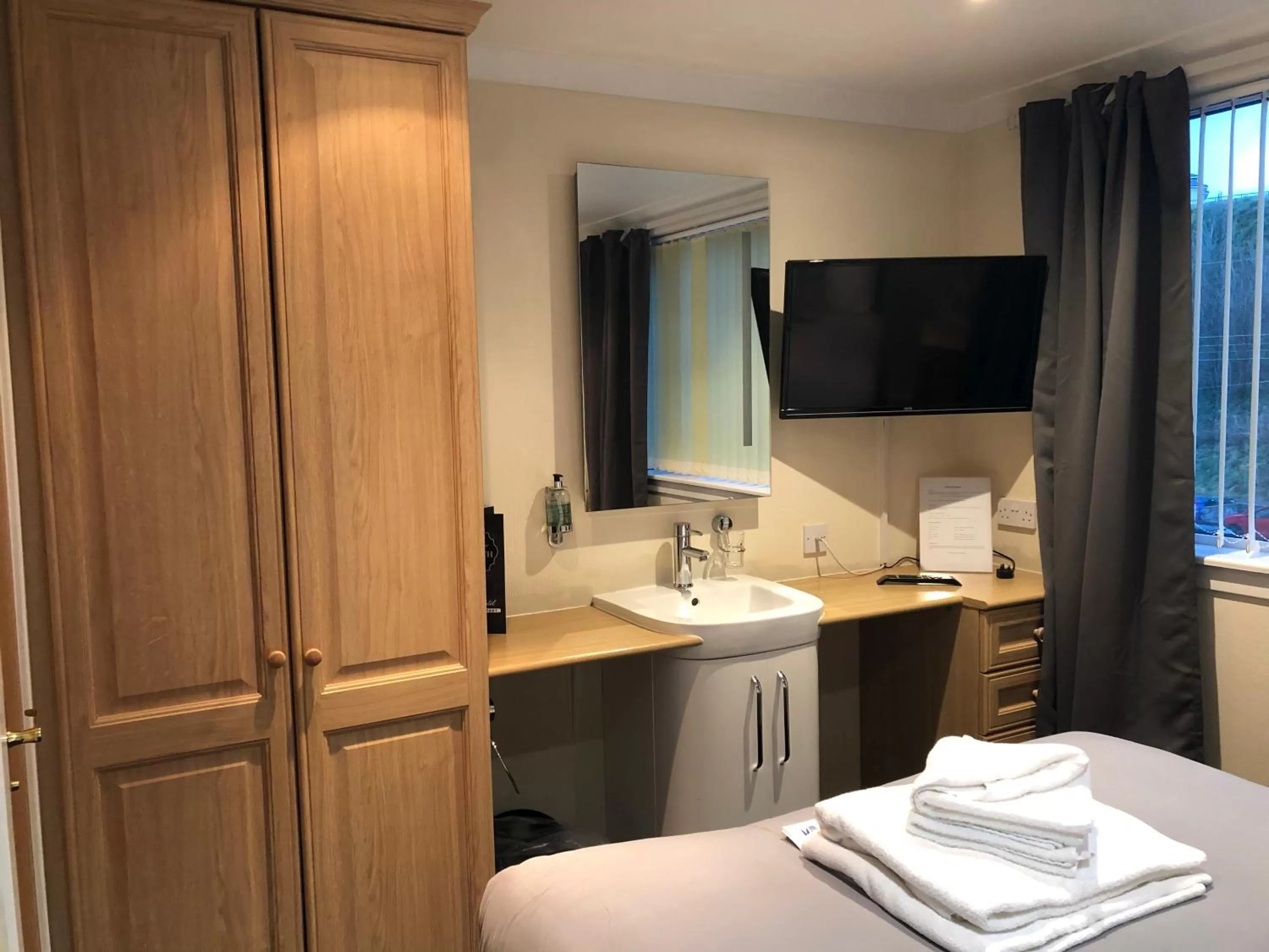 TV and multimedia in Firth Hotel & Restaurant