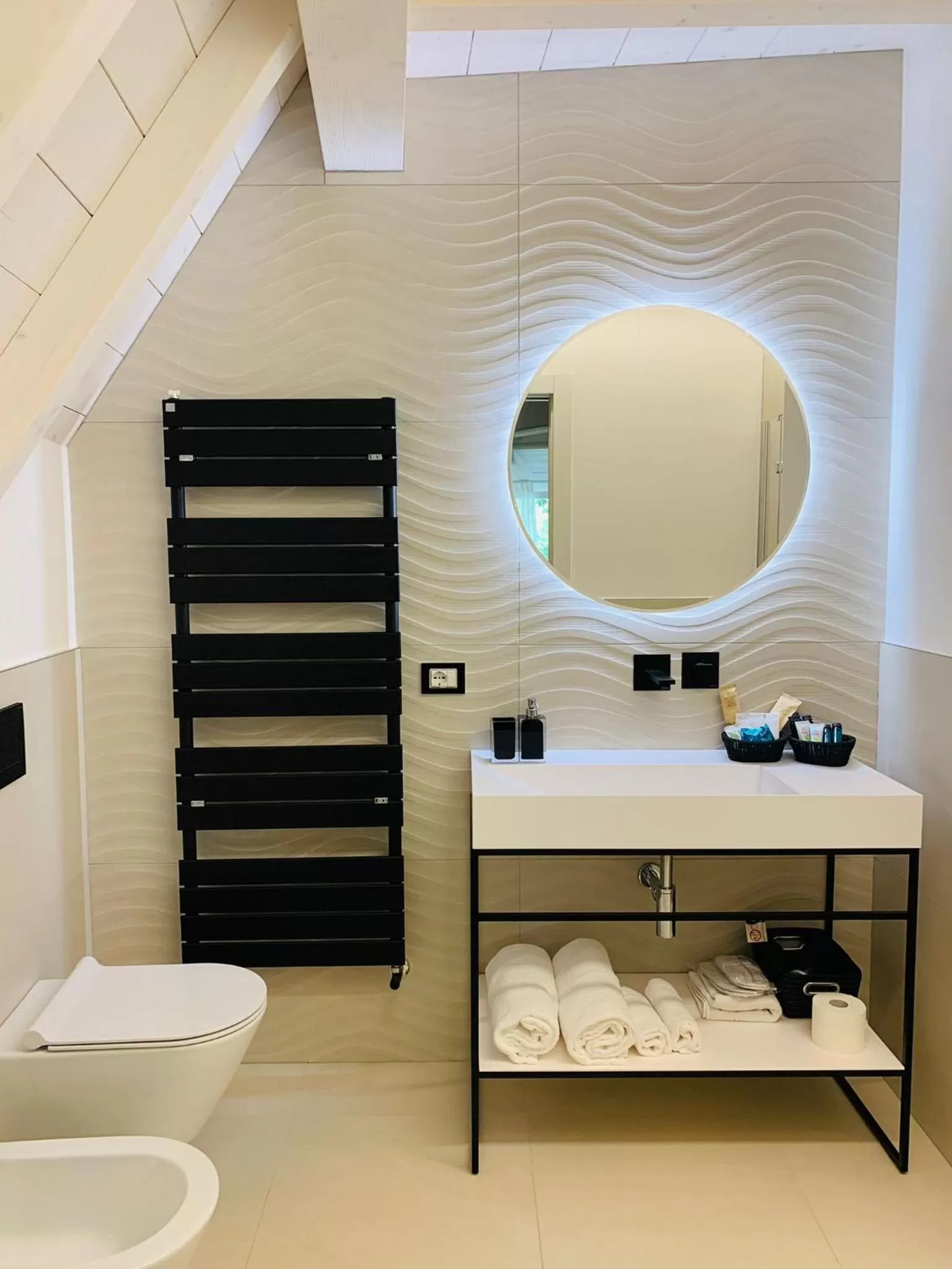 Bathroom in LUXURY SUITES ROCOPOM - Lake Front