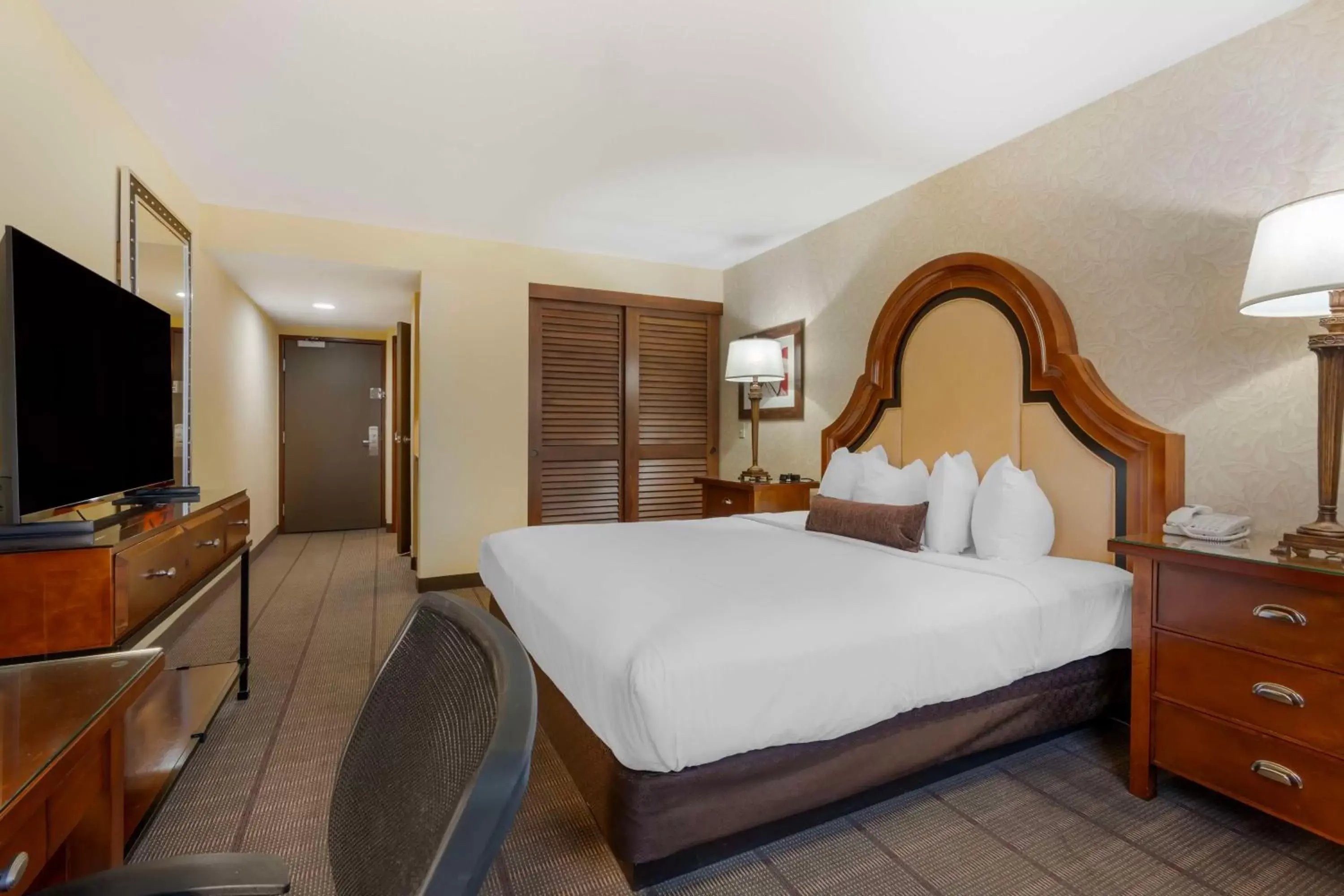 King Room with View - Non-Smoking in Best Western Plus Boomtown Casino Hotel King Room with View - Non-Smoking in Best Western Plus Boomtown Casino Hotel