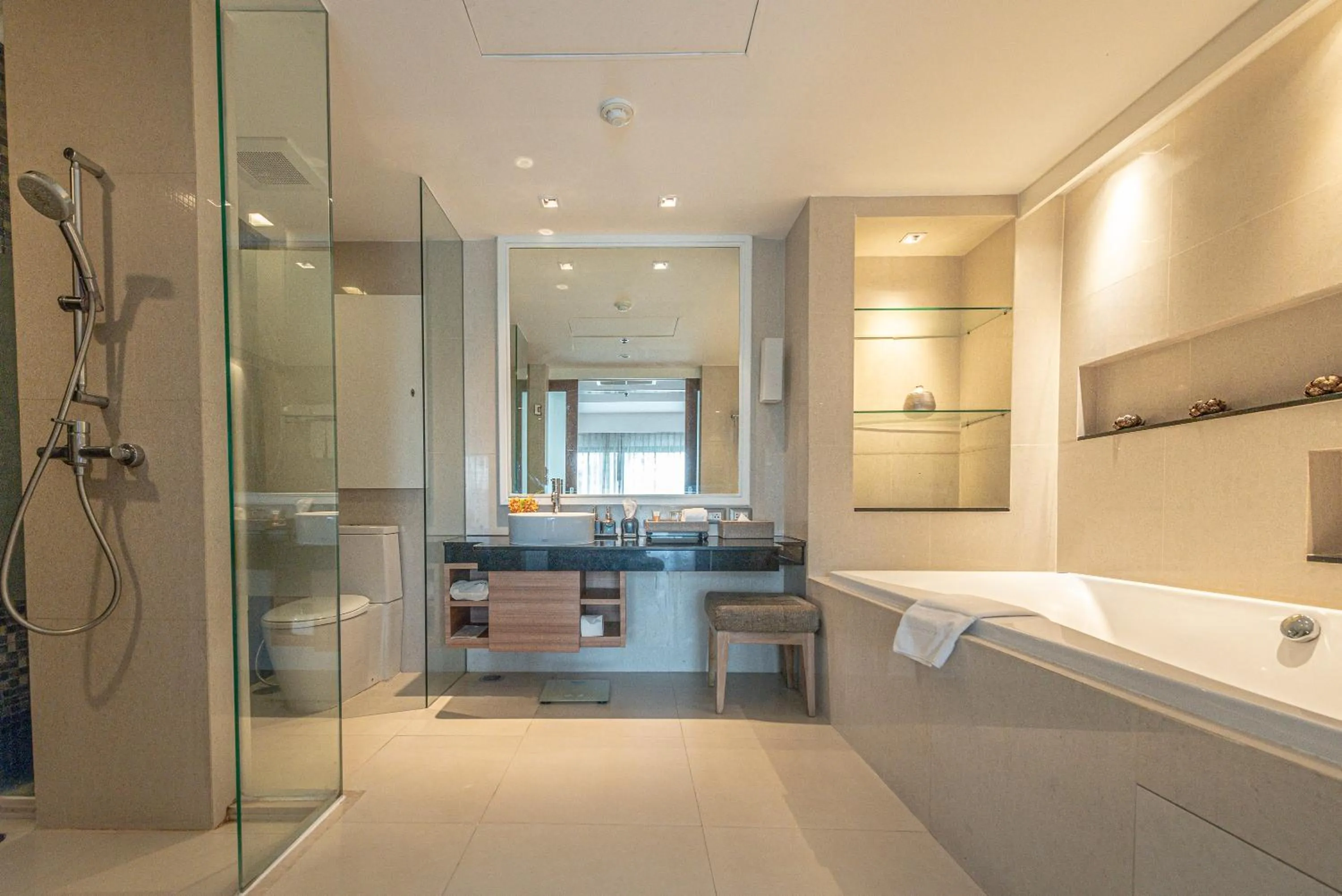 Bathroom in Summit Windmill Golf Suite Hotel at Suvarnabhumi