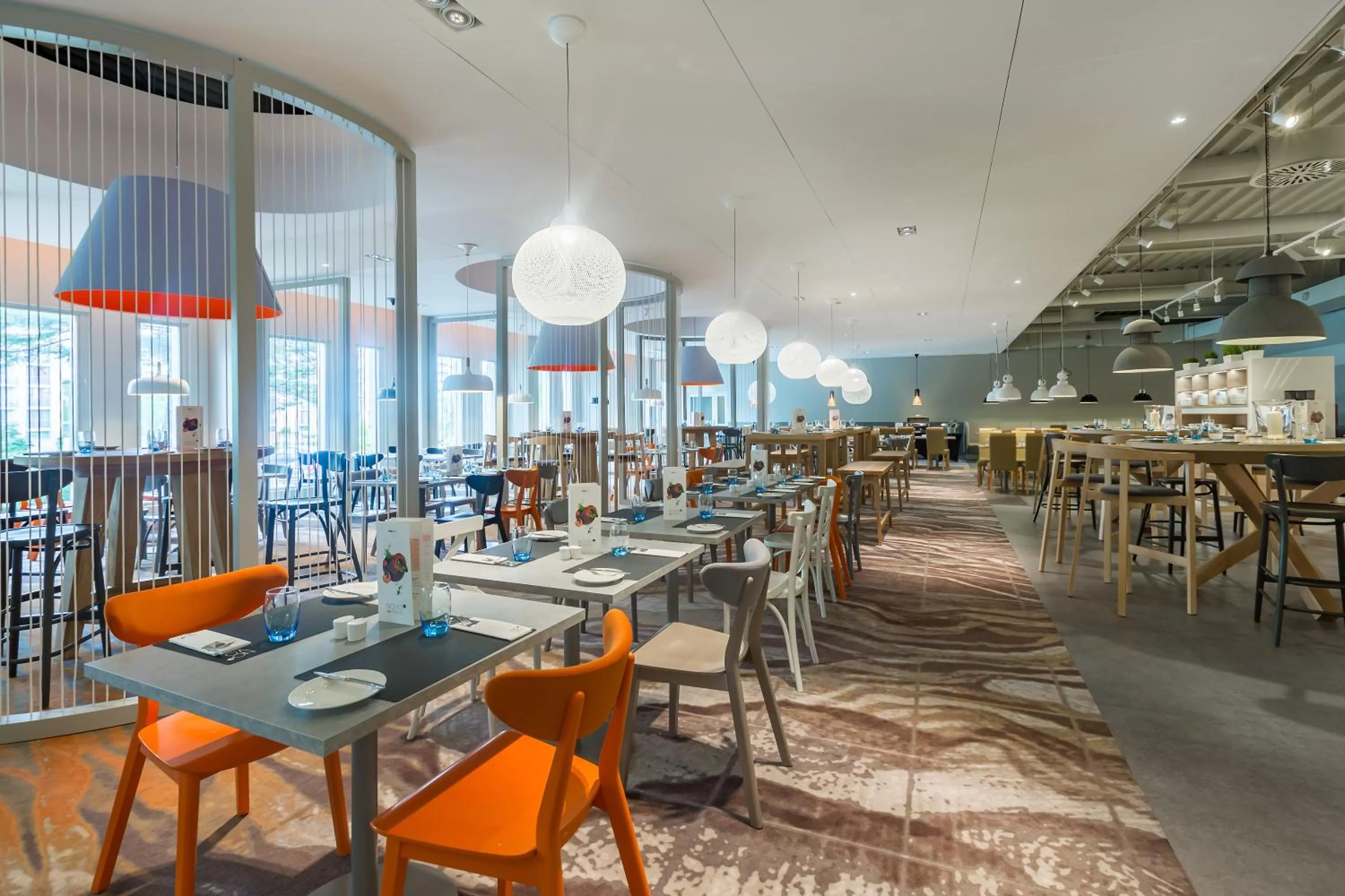 Restaurant/places to eat in Novotel Kraków City West