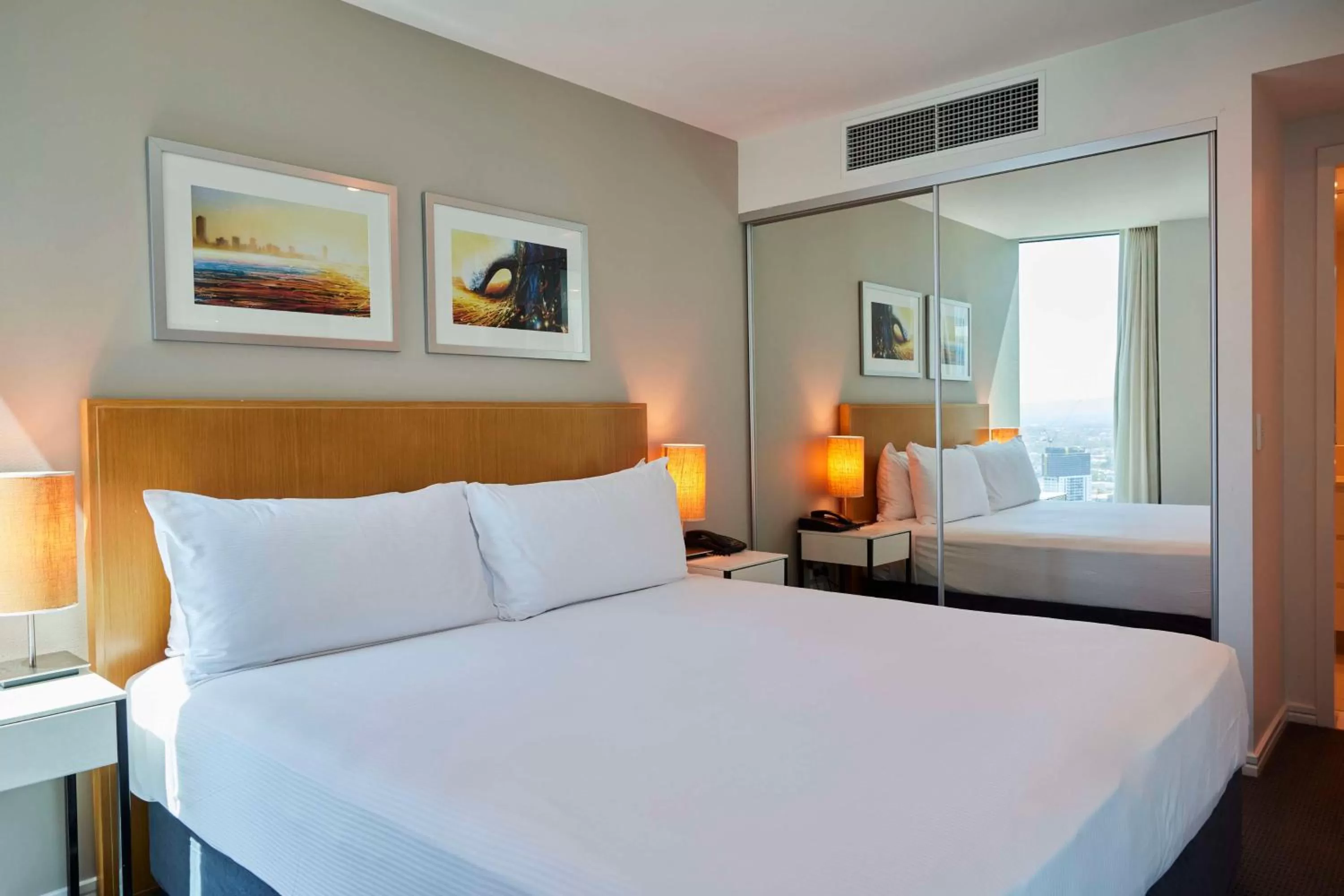 Bed in Hilton Surfers Paradise Hotel & Residences