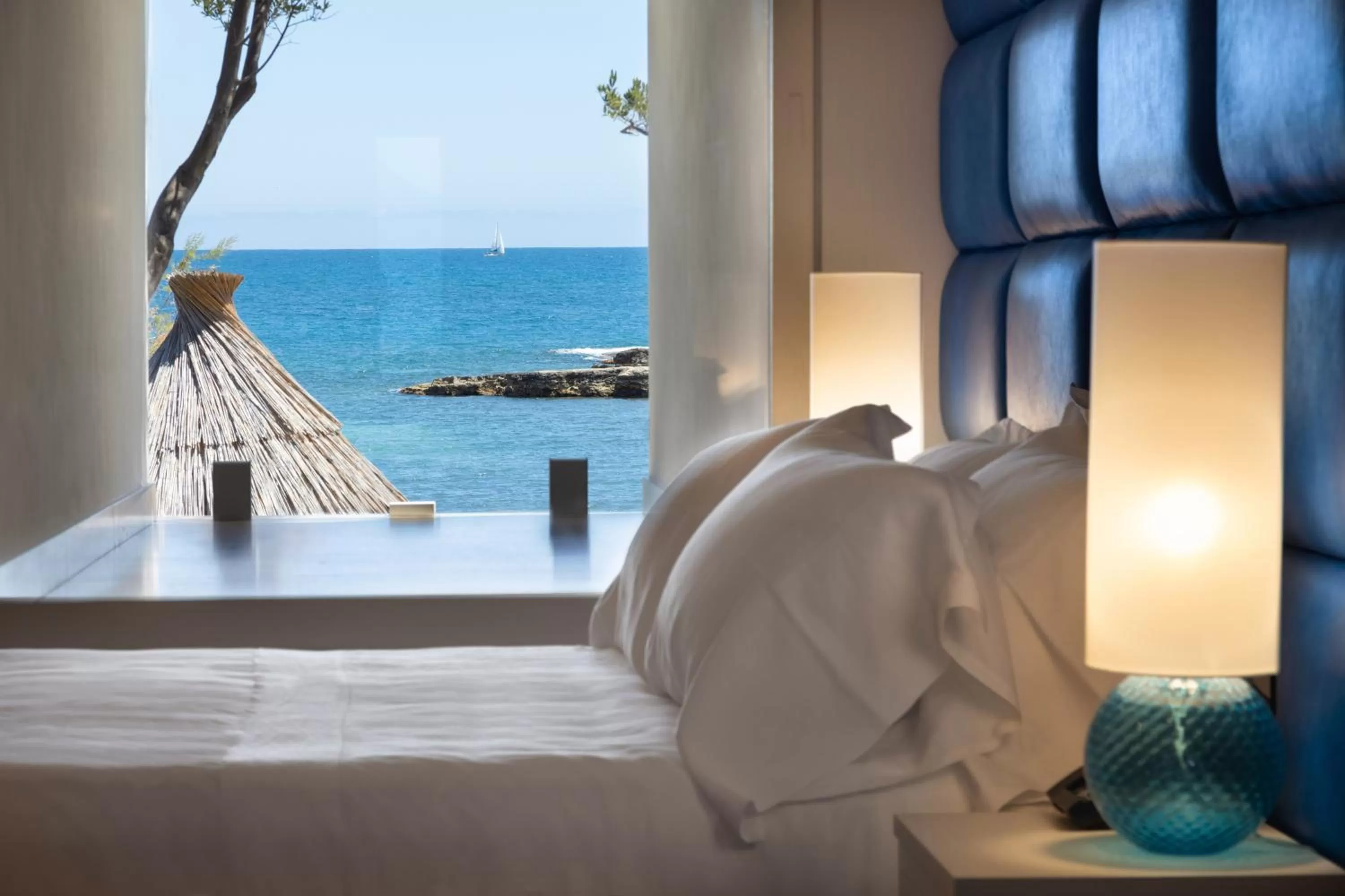 Sea view, Bed in Grotta Palazzese Beach Hotel