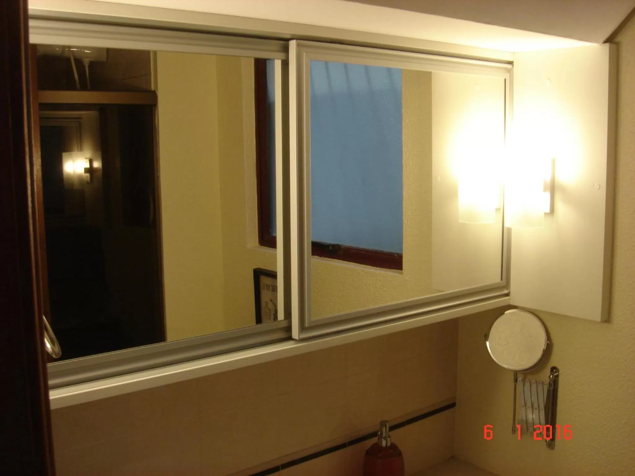 Wall Street Flat Service