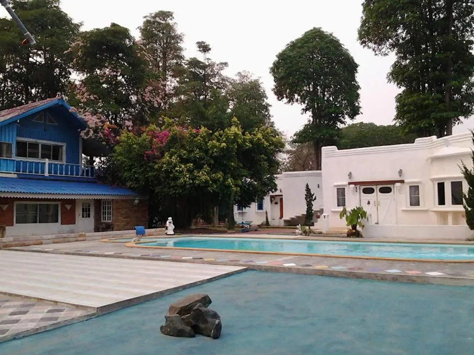 Scenic Riverside Resort