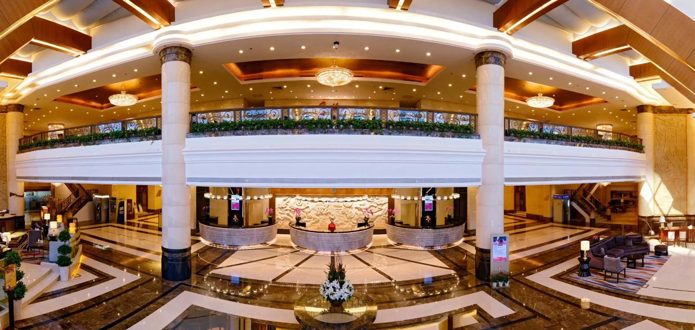 Lobby or reception in Ramada Plaza Shanghai Pudong Airport