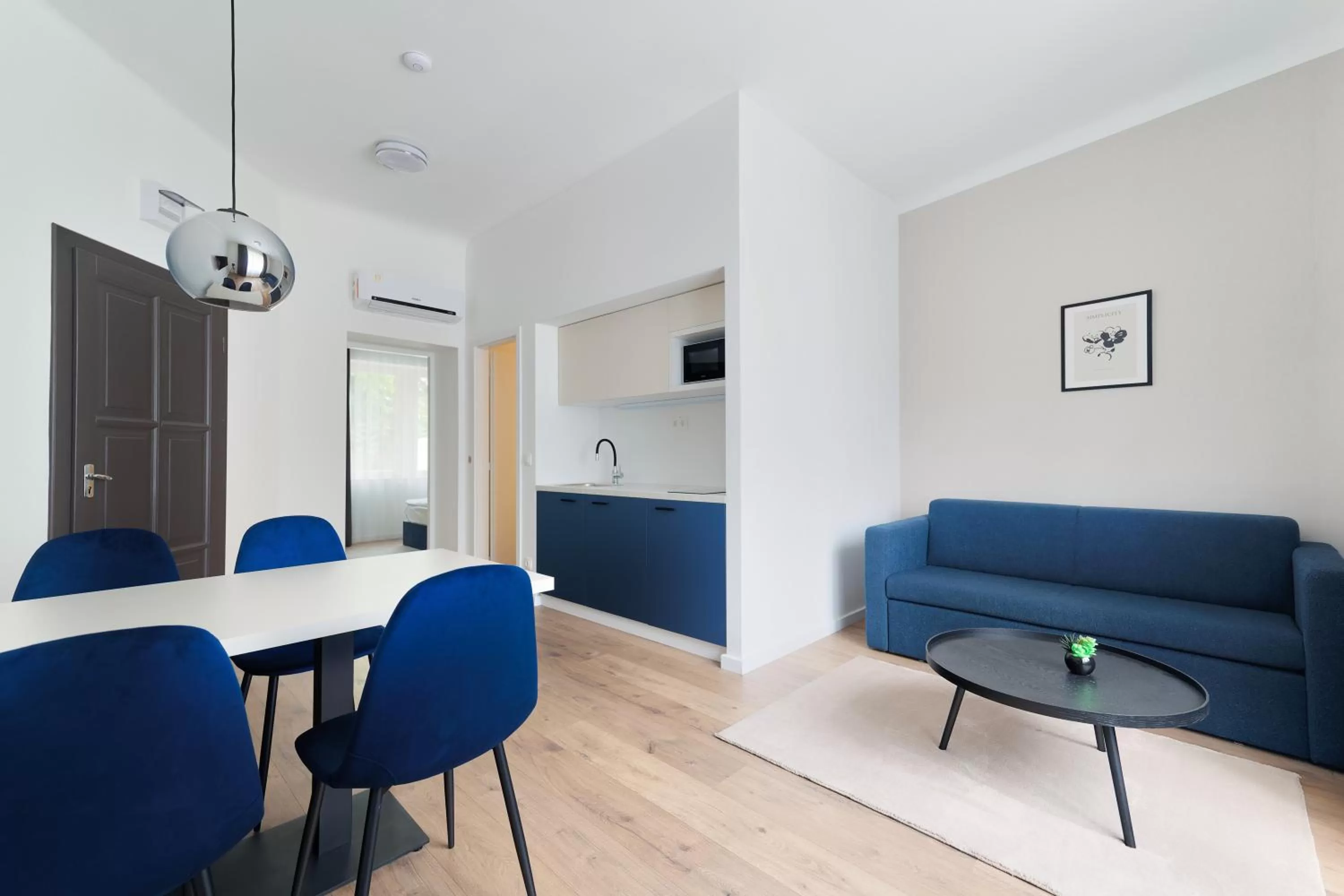 Kitchen or kitchenette in Villa Oliver Budapest