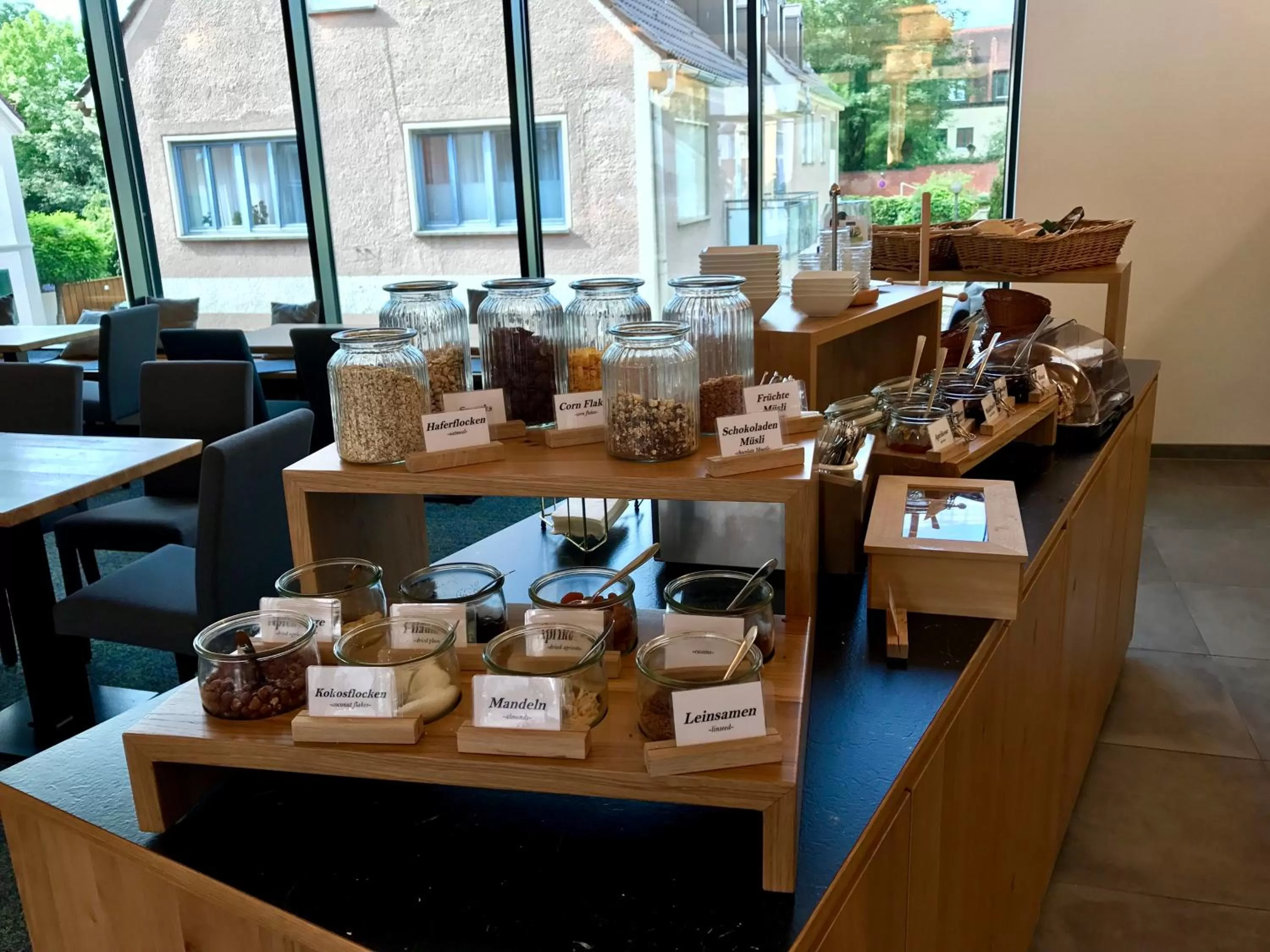 Breakfast in Hotel zum Hirsch