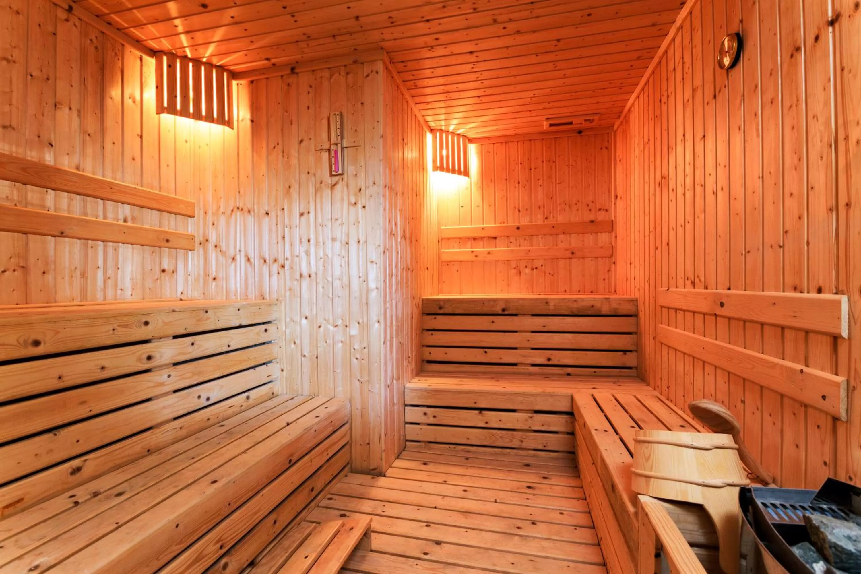 Sauna in The LA49 Hotel